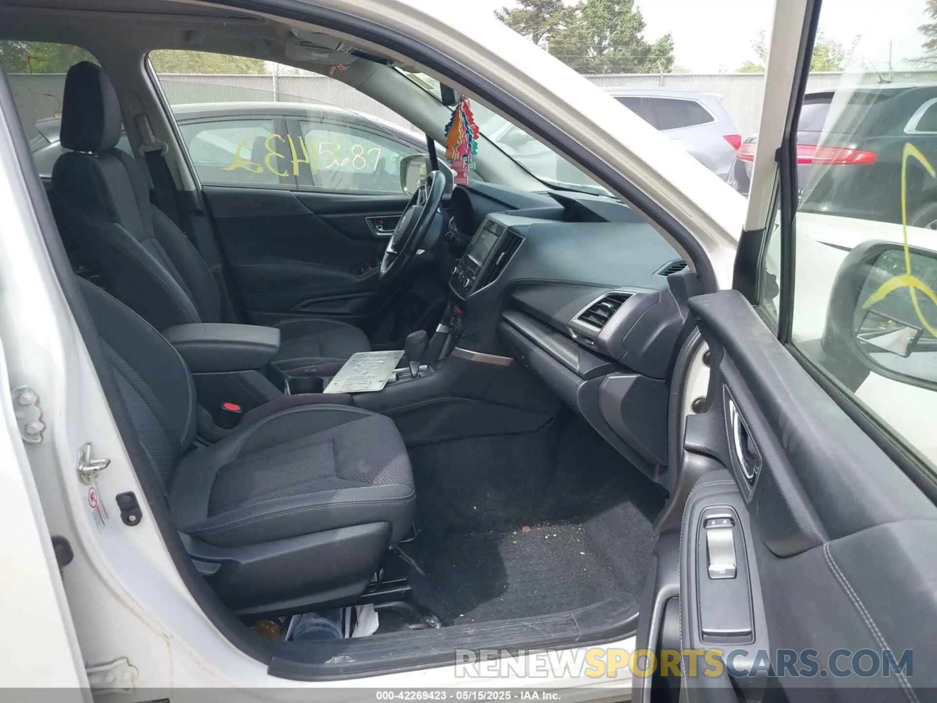 5 Photograph of a damaged car JF2SKAEC7KH586312 SUBARU FORESTER 2019