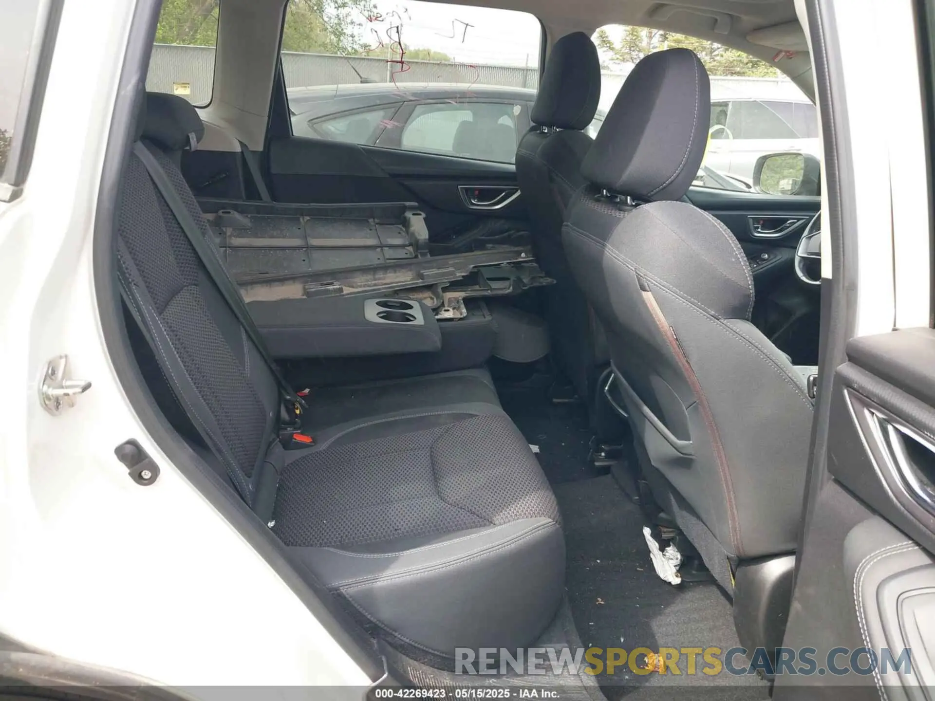 8 Photograph of a damaged car JF2SKAEC7KH586312 SUBARU FORESTER 2019