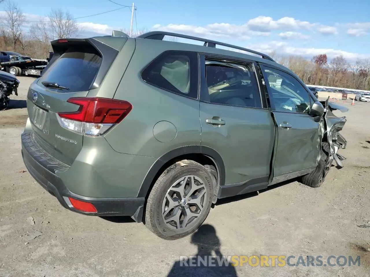 3 Photograph of a damaged car JF2SKAEC8KH523753 SUBARU FORESTER 2019