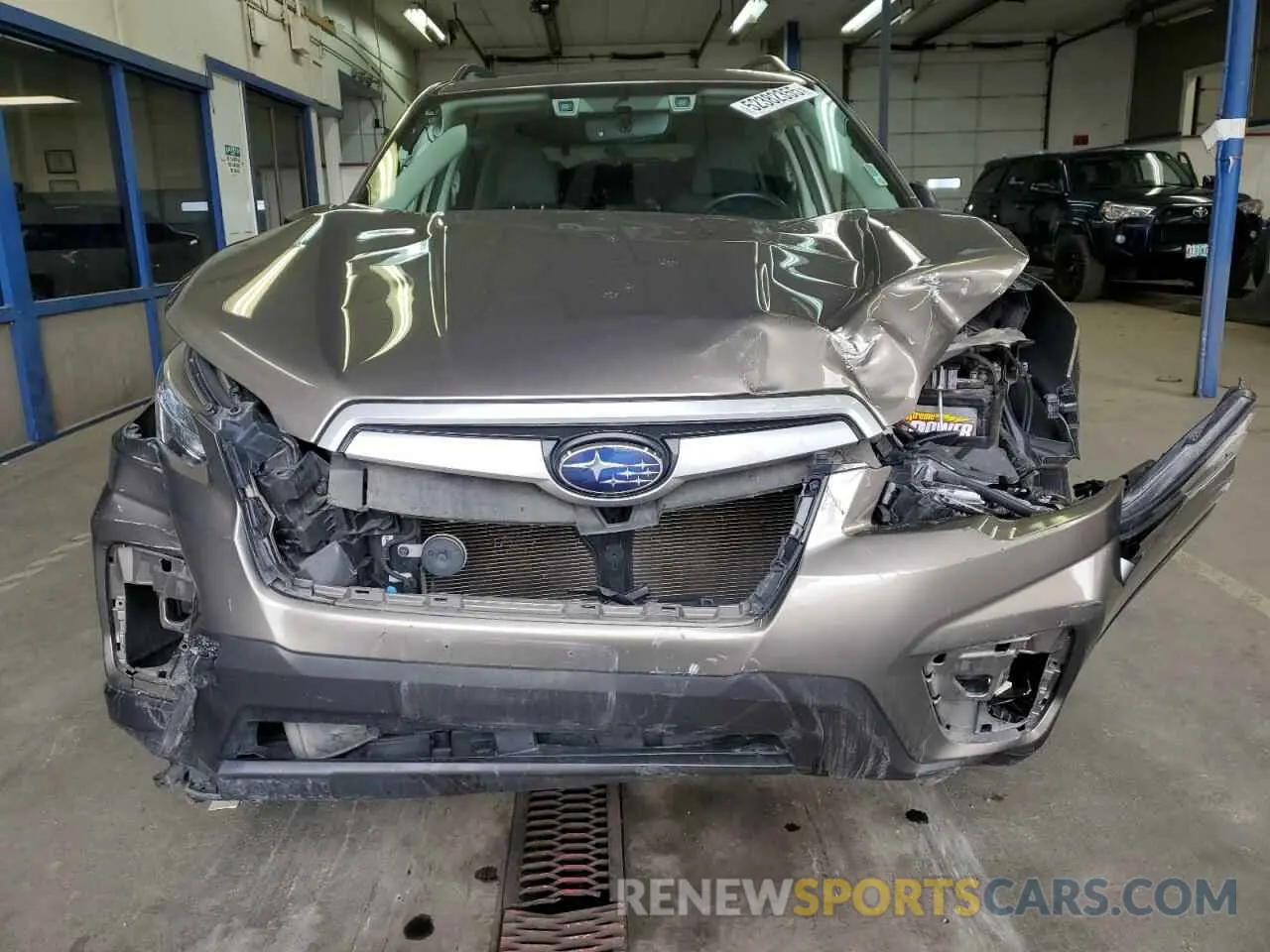 5 Photograph of a damaged car JF2SKAEC8KH530430 SUBARU FORESTER 2019
