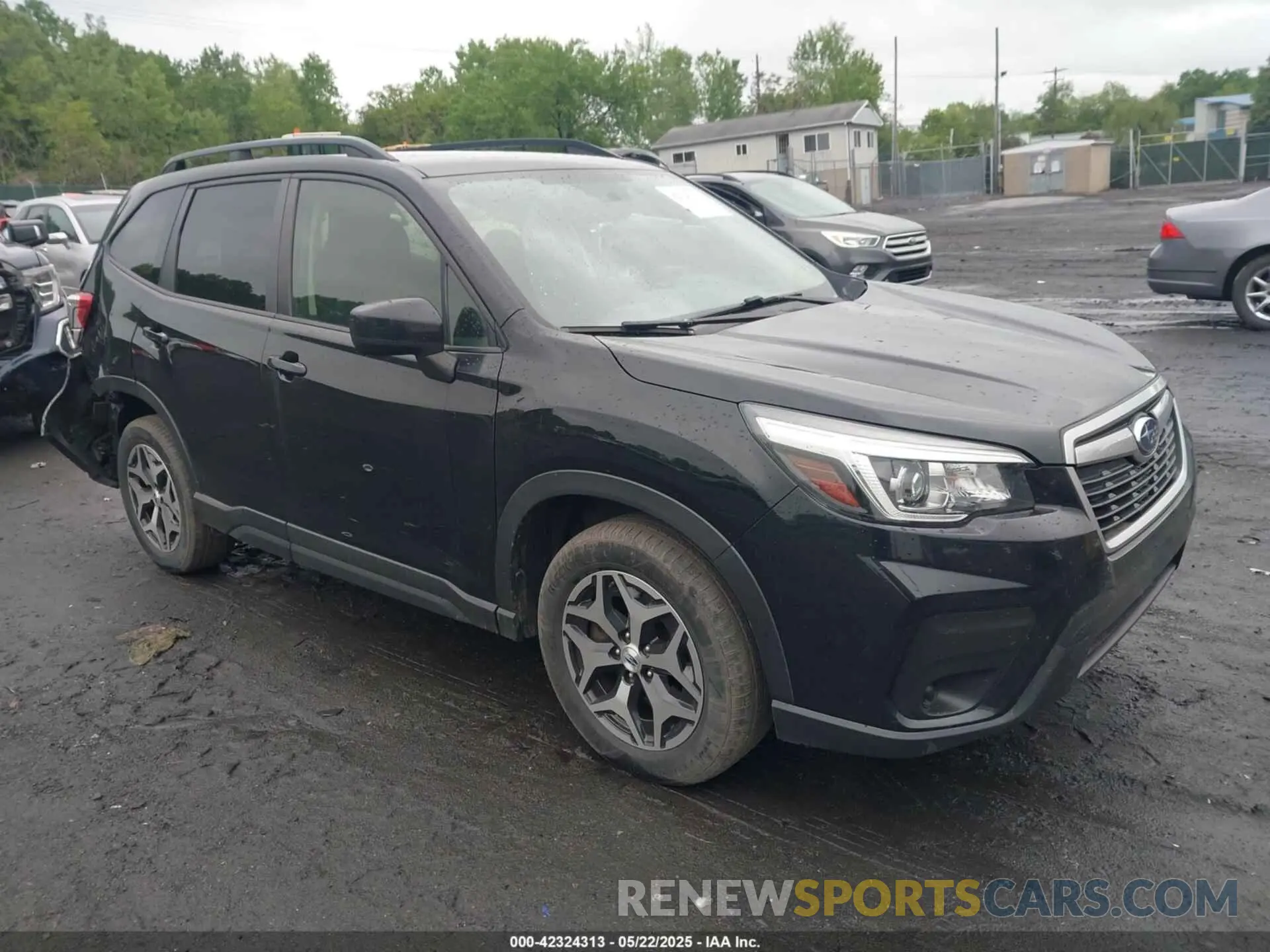 1 Photograph of a damaged car JF2SKAECXKH420737 SUBARU FORESTER 2019
