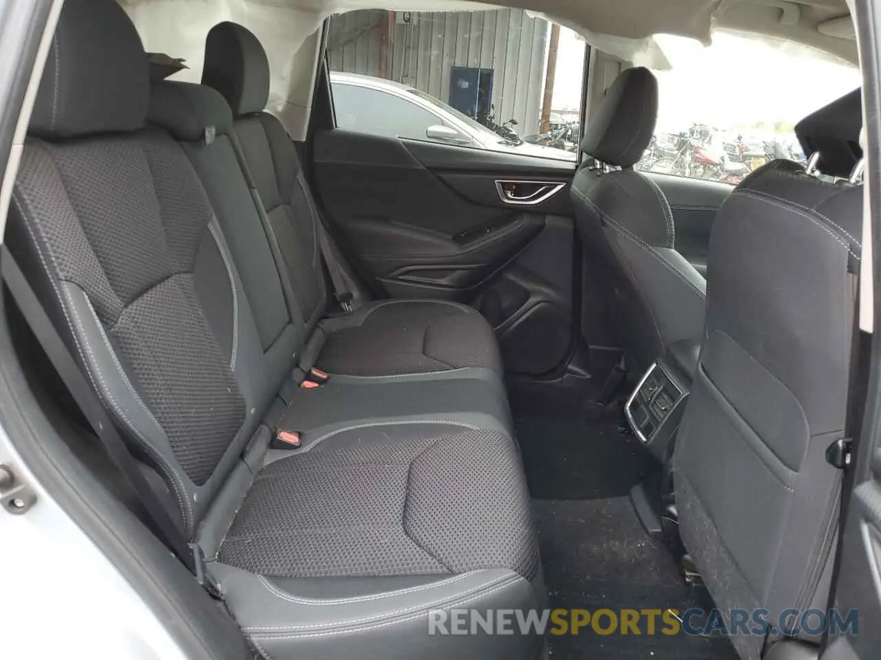 10 Photograph of a damaged car JF2SKAECXKH526573 SUBARU FORESTER 2019