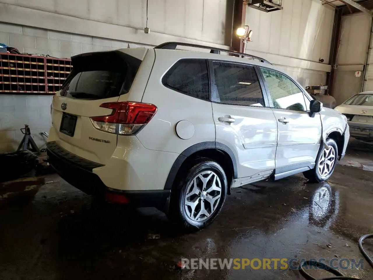 3 Photograph of a damaged car JF2SKAGC0KH515224 SUBARU FORESTER 2019