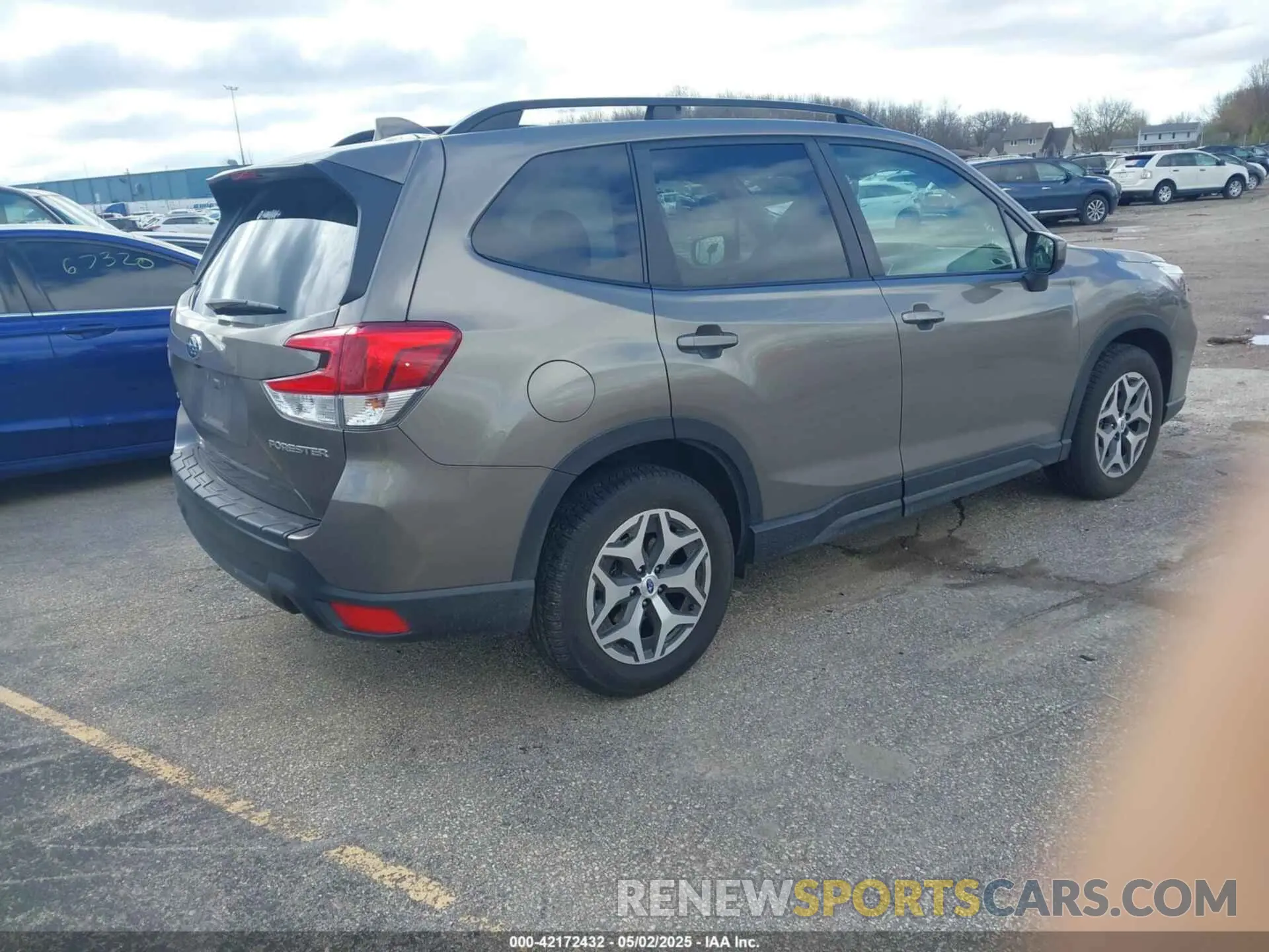 4 Photograph of a damaged car JF2SKAGC1KH434894 SUBARU FORESTER 2019