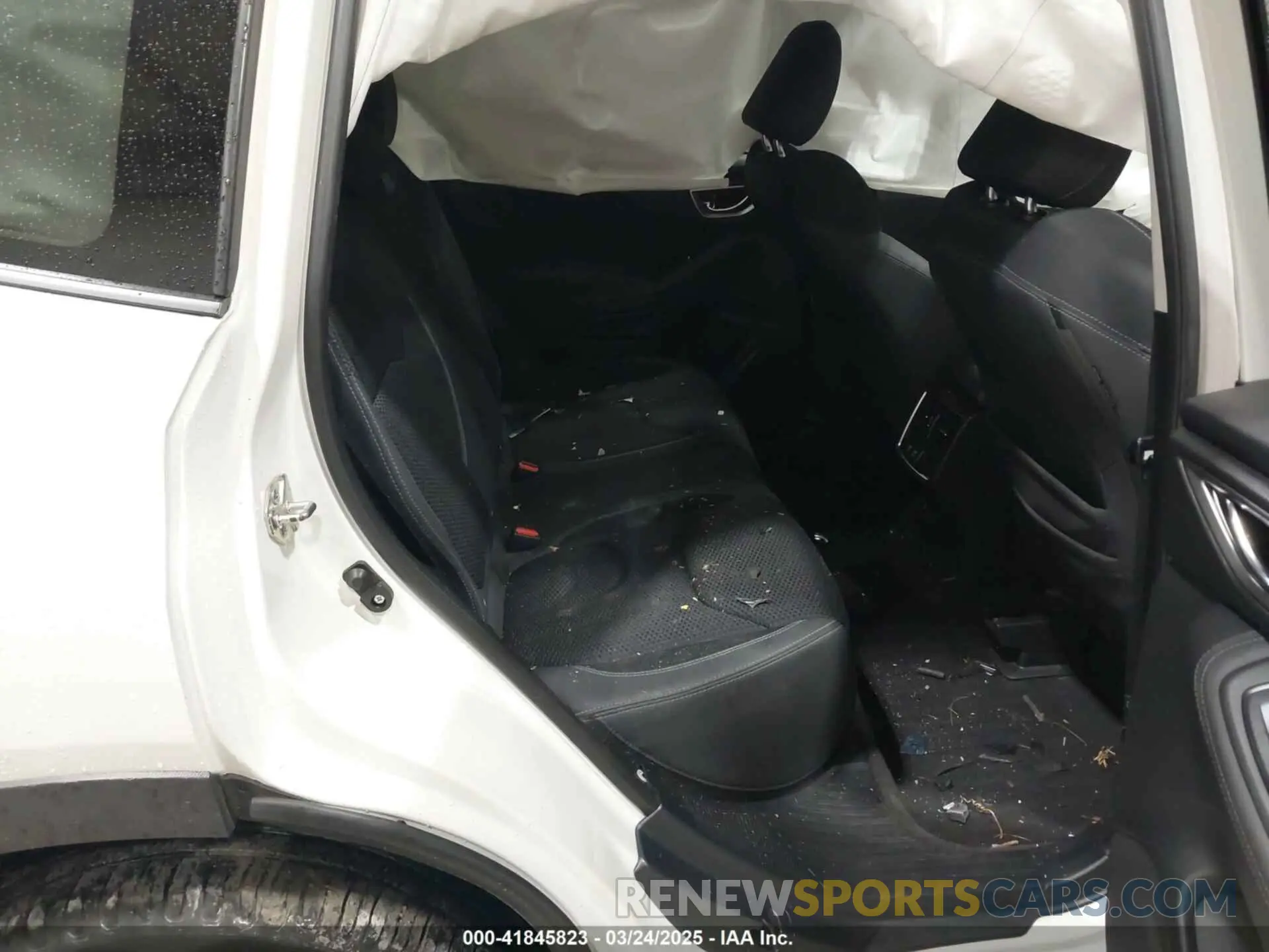 8 Photograph of a damaged car JF2SKAGC1KH459360 SUBARU FORESTER 2019