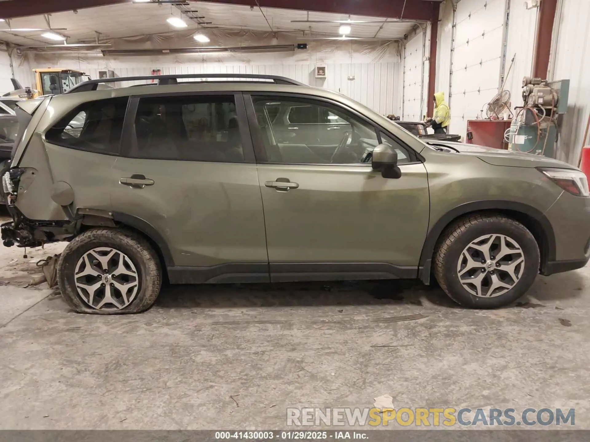 13 Photograph of a damaged car JF2SKAGC3KH584585 SUBARU FORESTER 2019