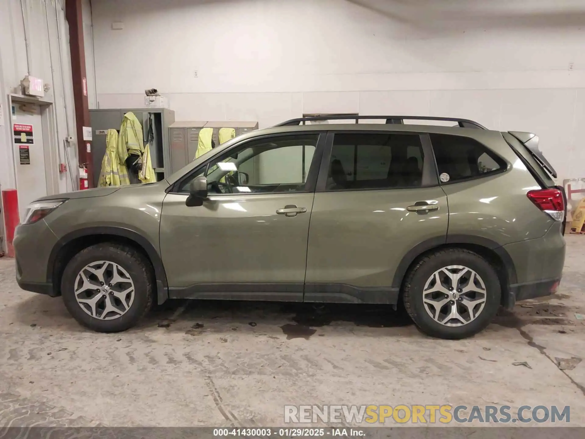 14 Photograph of a damaged car JF2SKAGC3KH584585 SUBARU FORESTER 2019