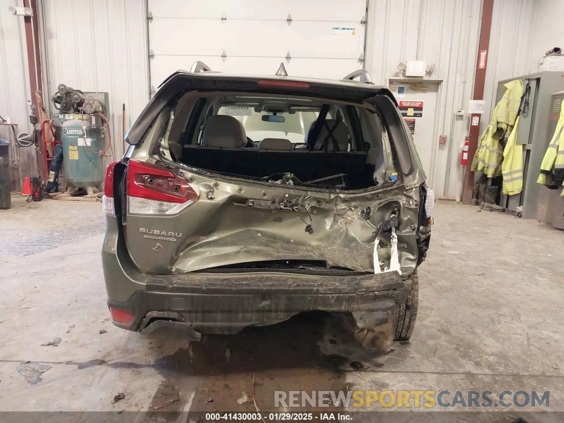 16 Photograph of a damaged car JF2SKAGC3KH584585 SUBARU FORESTER 2019