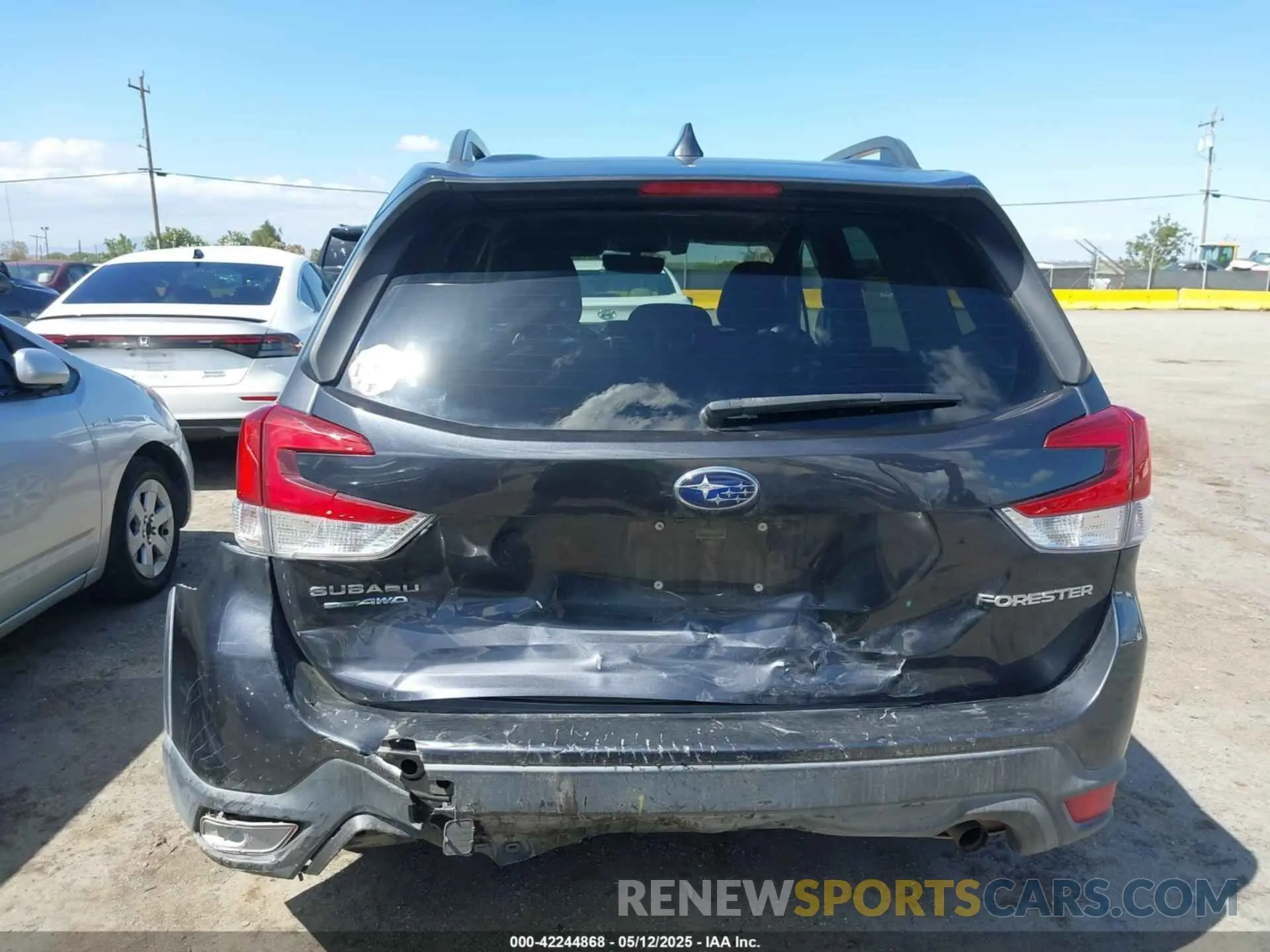 16 Photograph of a damaged car JF2SKAGC4KH420956 SUBARU FORESTER 2019