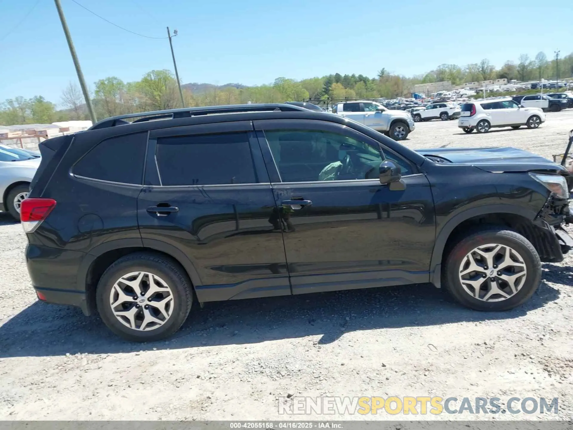 13 Photograph of a damaged car JF2SKAGC4KH595823 SUBARU FORESTER 2019