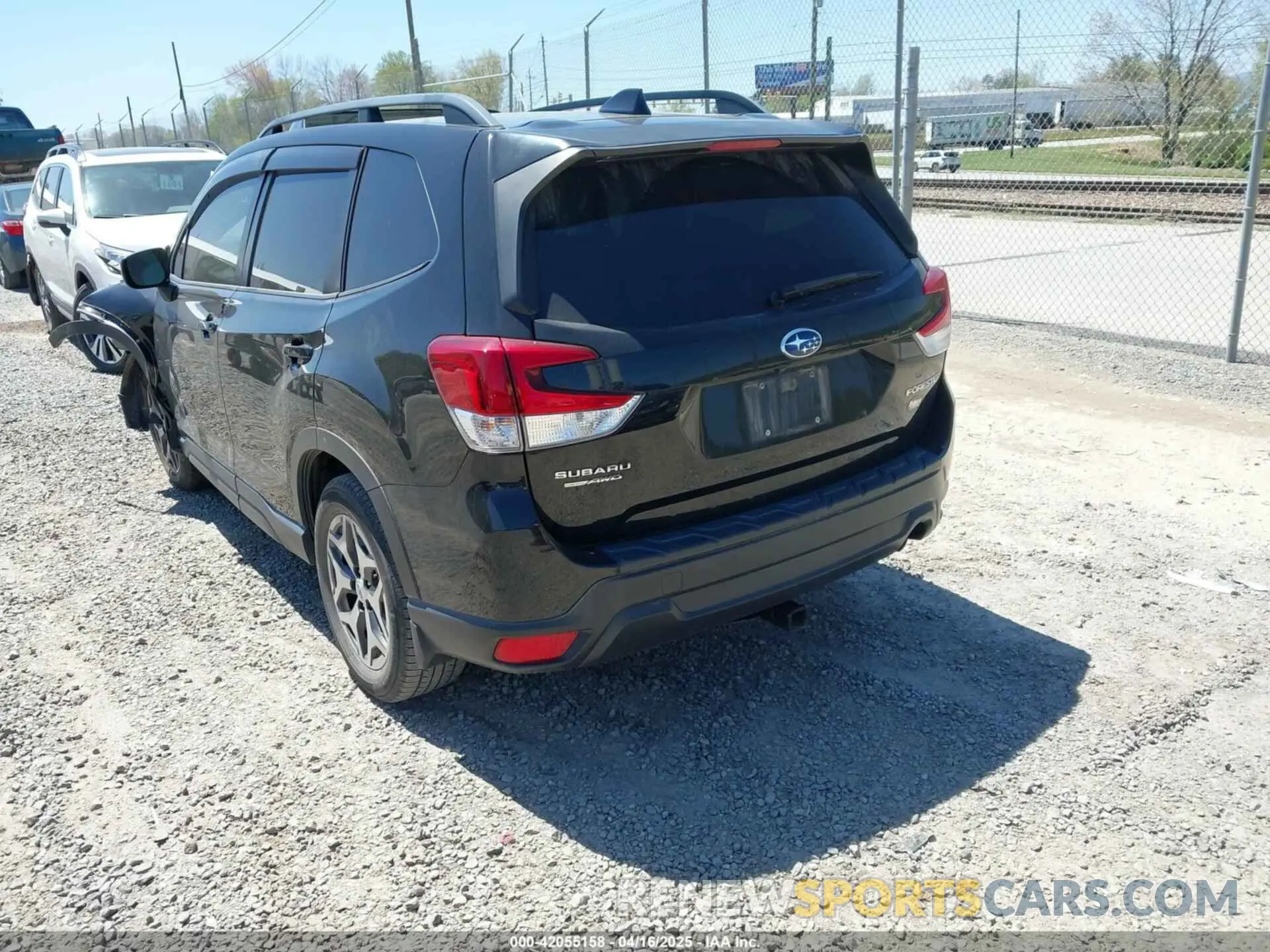 3 Photograph of a damaged car JF2SKAGC4KH595823 SUBARU FORESTER 2019