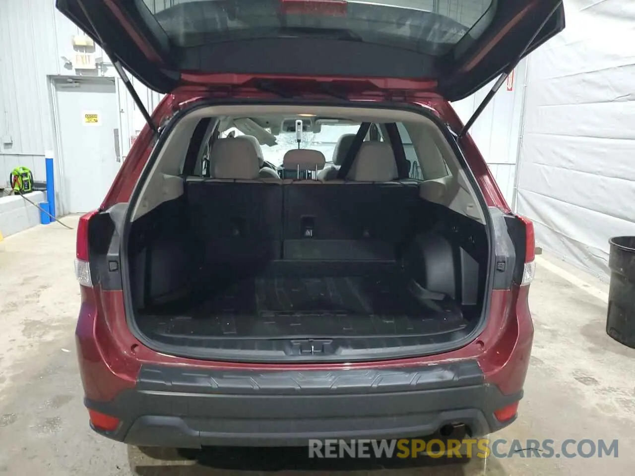 6 Photograph of a damaged car JF2SKAGC5KH533864 SUBARU FORESTER 2019