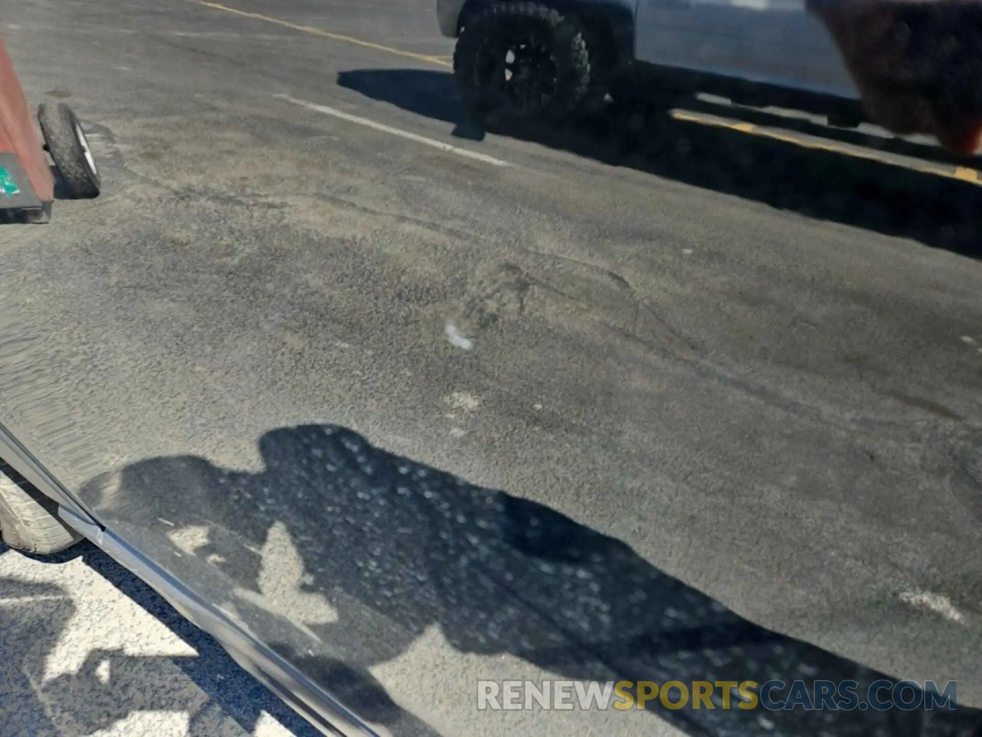 33 Photograph of a damaged car JF2SKAGC5KH566542 SUBARU FORESTER 2019