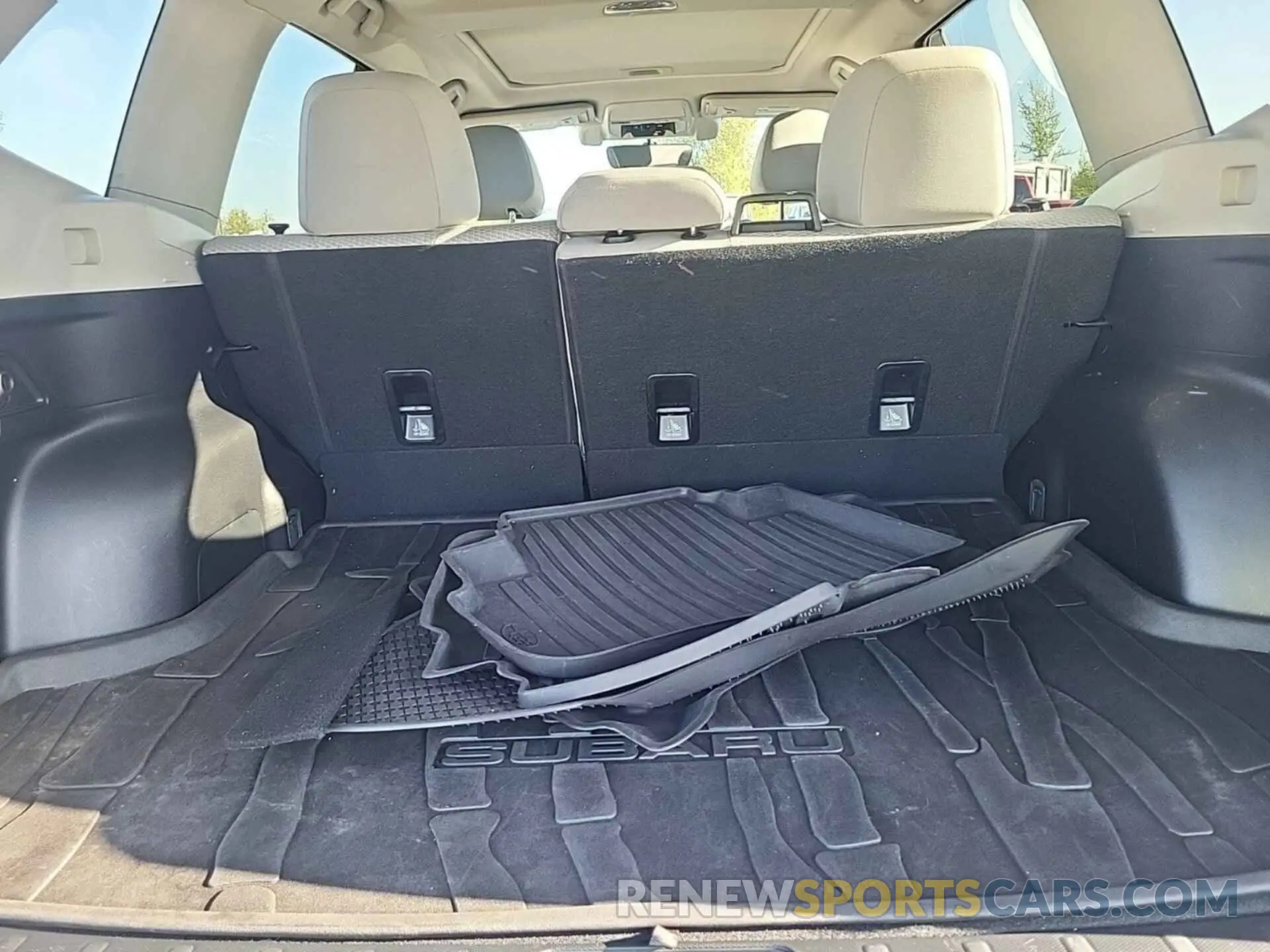 34 Photograph of a damaged car JF2SKAGC5KH566542 SUBARU FORESTER 2019