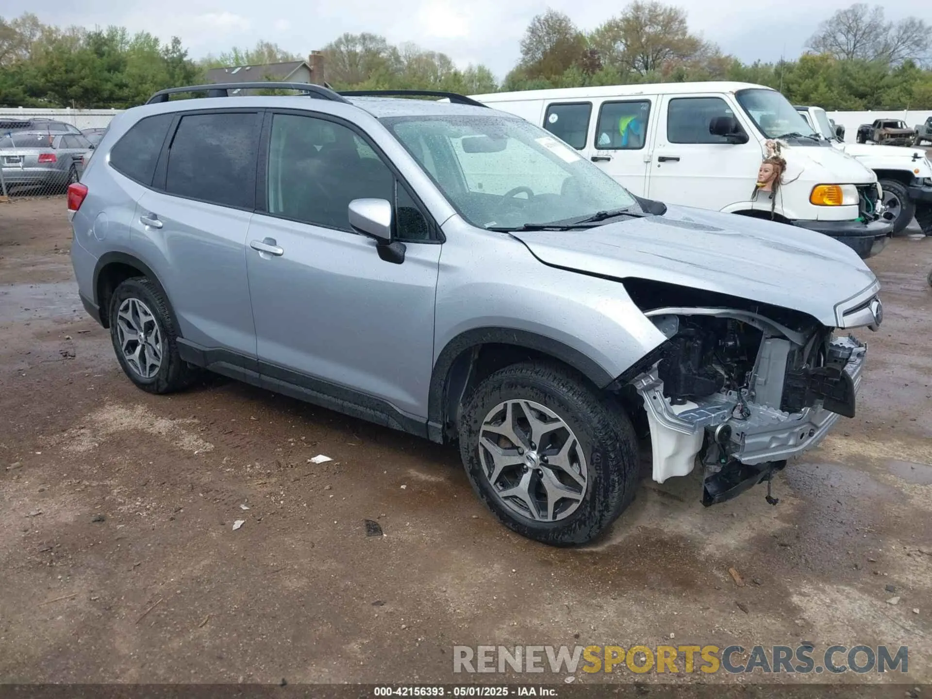 1 Photograph of a damaged car JF2SKAGC6KH573533 SUBARU FORESTER 2019