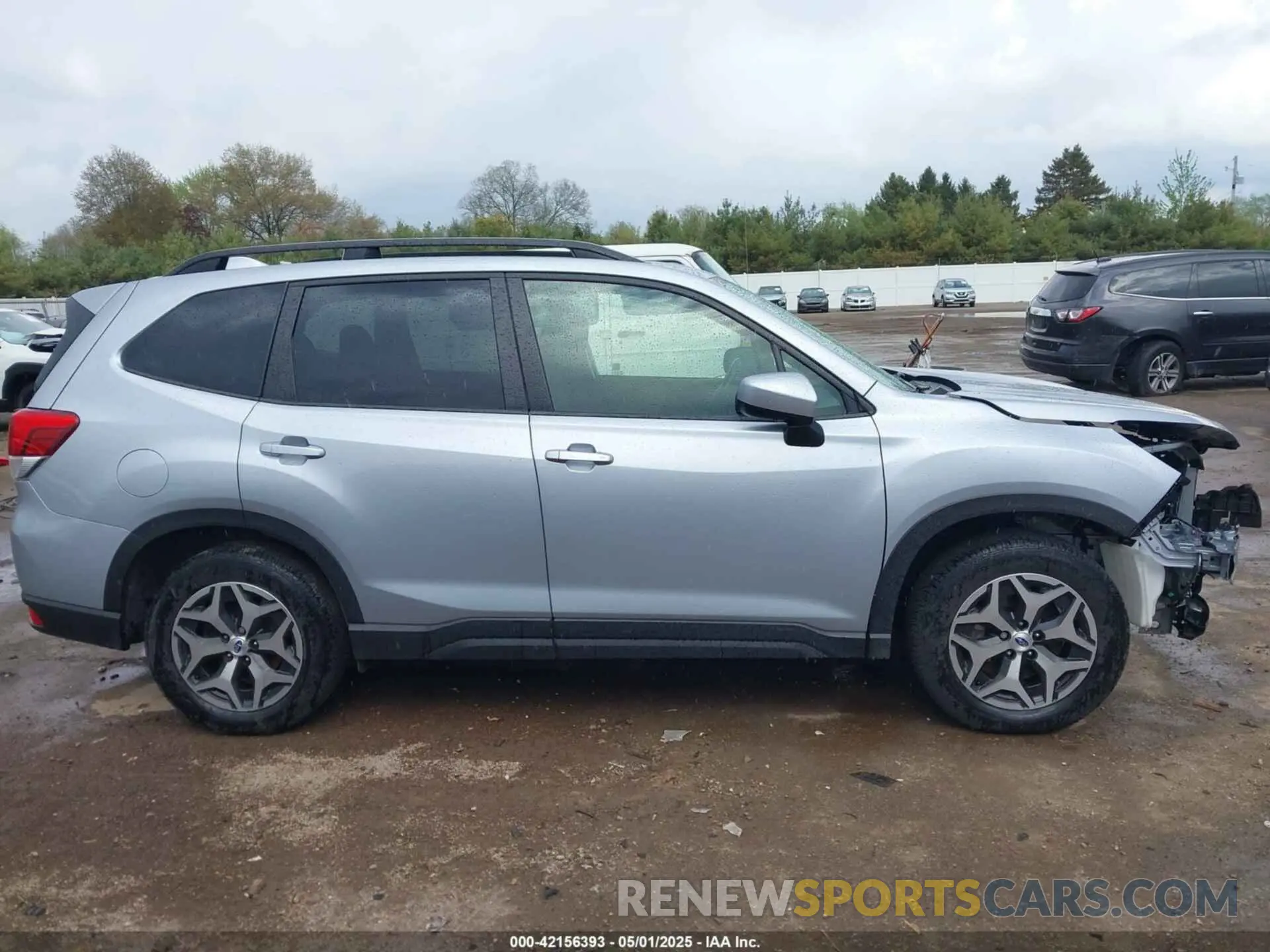 14 Photograph of a damaged car JF2SKAGC6KH573533 SUBARU FORESTER 2019