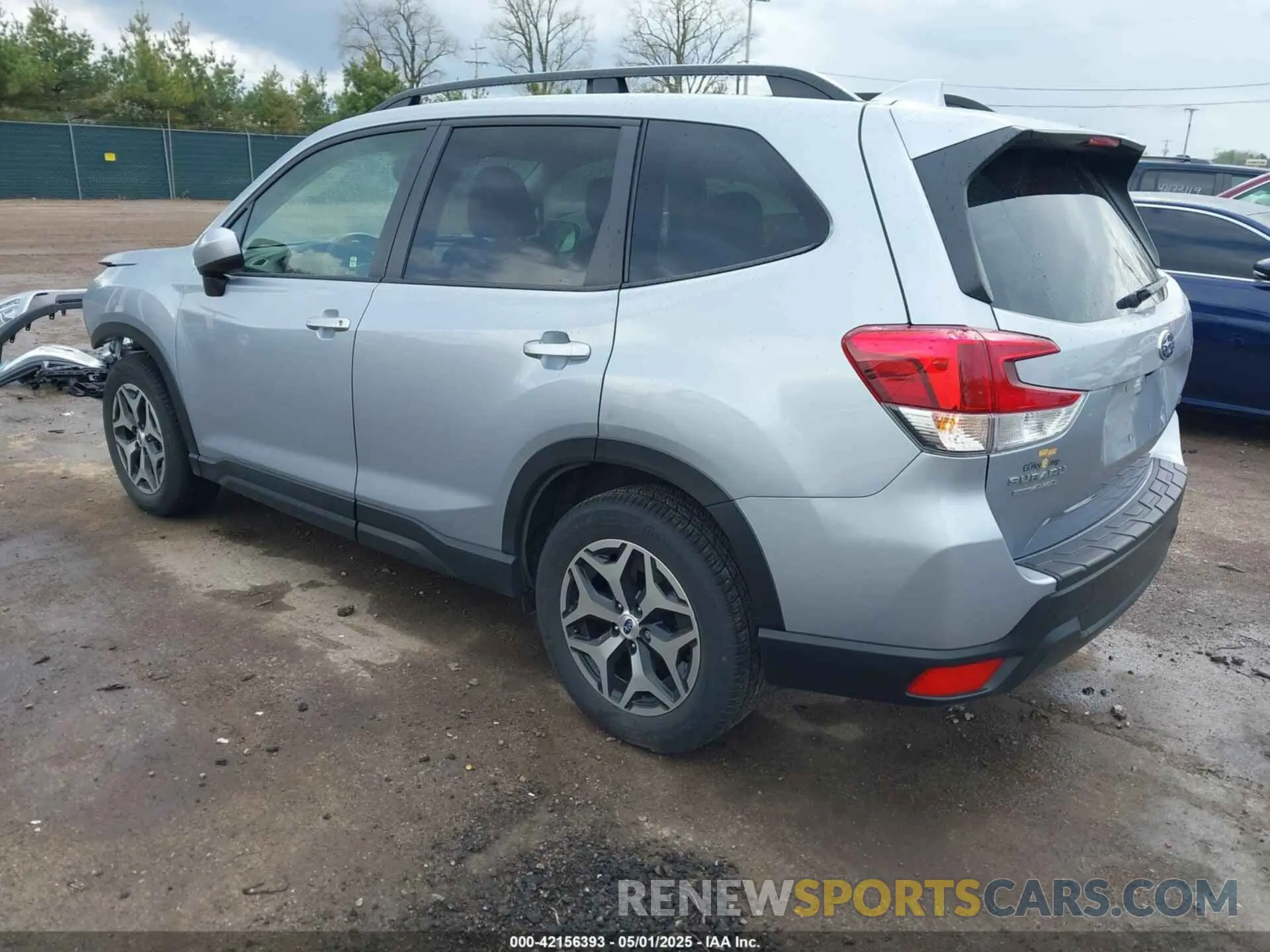 3 Photograph of a damaged car JF2SKAGC6KH573533 SUBARU FORESTER 2019