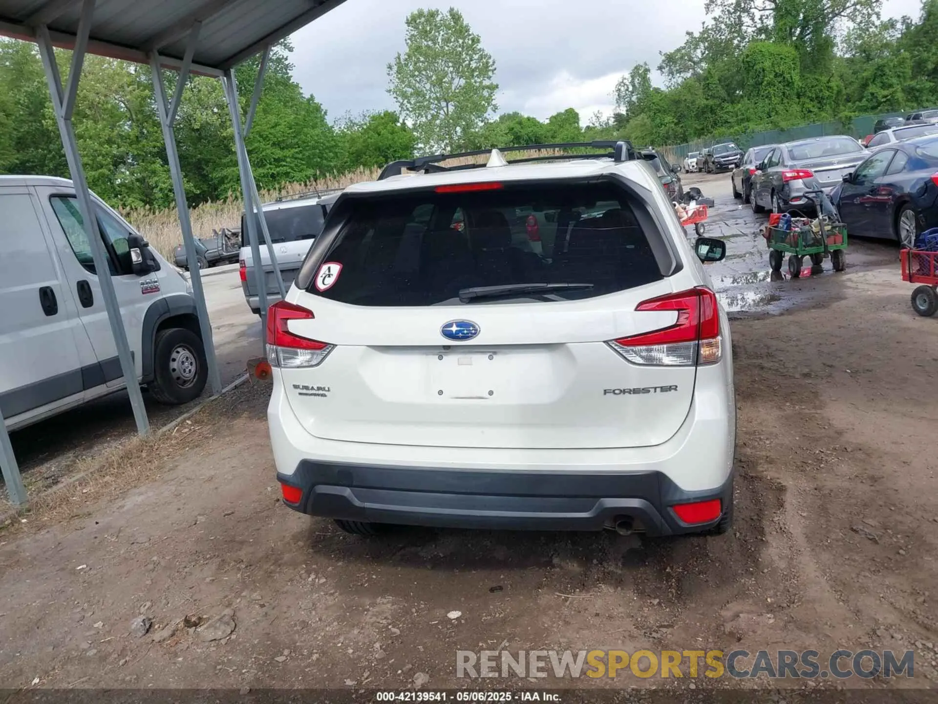17 Photograph of a damaged car JF2SKAGC7KH469634 SUBARU FORESTER 2019