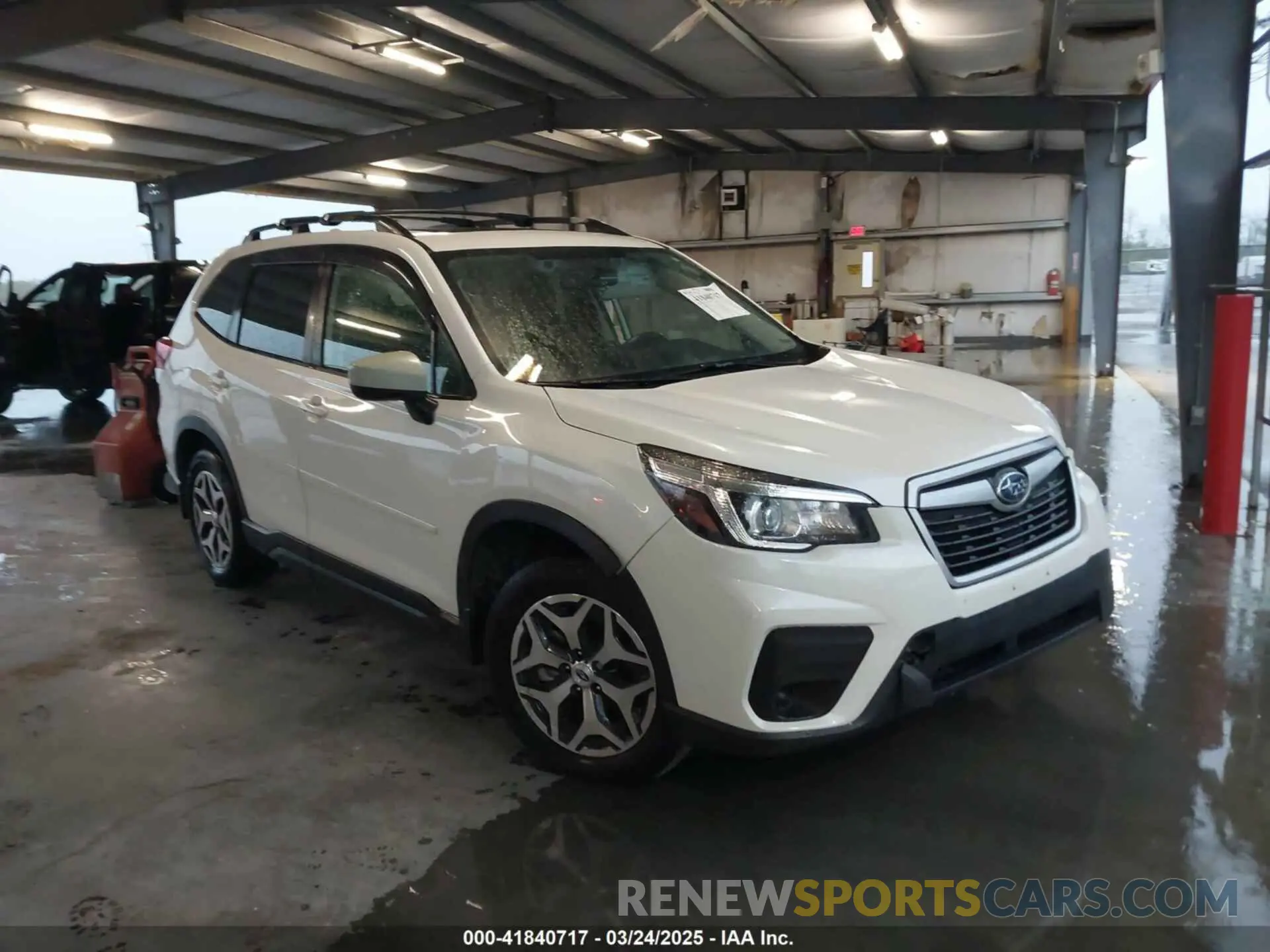 1 Photograph of a damaged car JF2SKAGC7KH533557 SUBARU FORESTER 2019