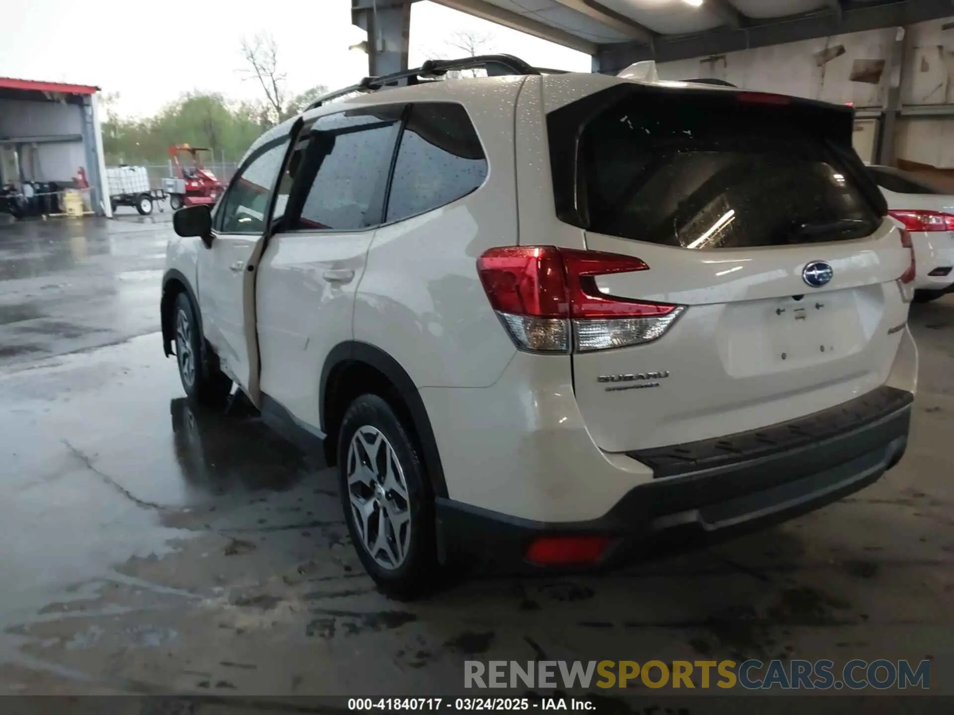 3 Photograph of a damaged car JF2SKAGC7KH533557 SUBARU FORESTER 2019