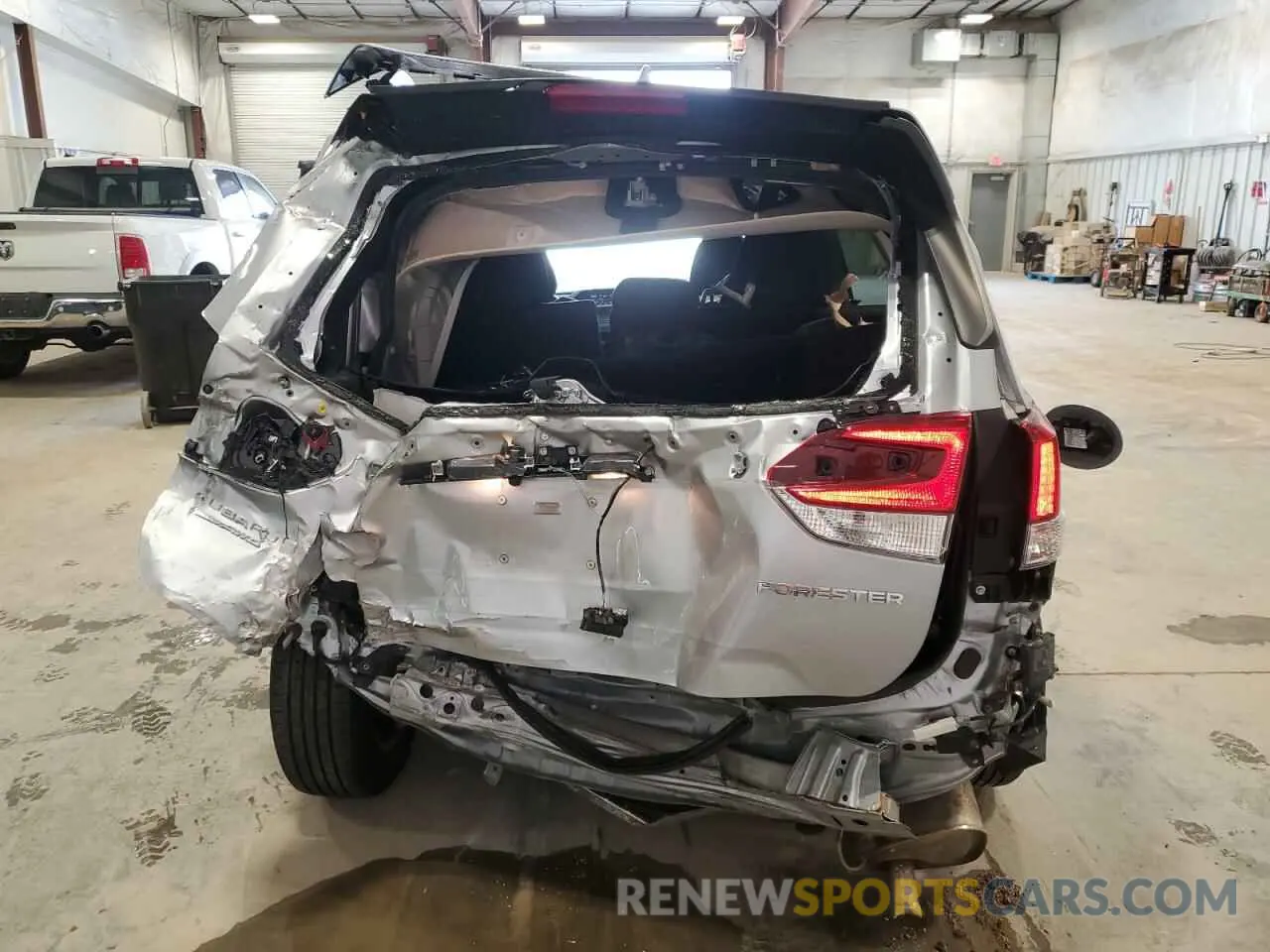 6 Photograph of a damaged car JF2SKAGC8KH410687 SUBARU FORESTER 2019