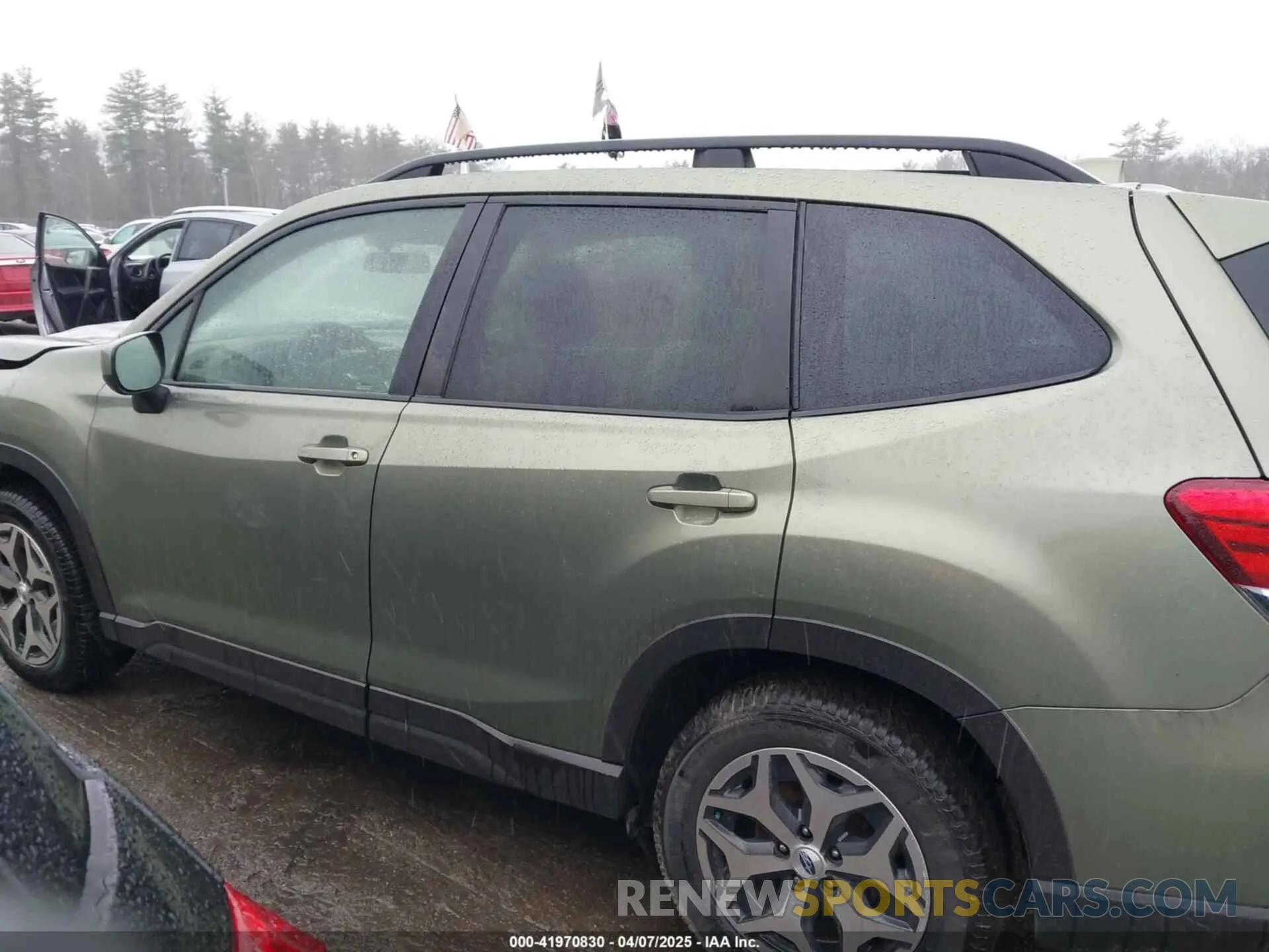 14 Photograph of a damaged car JF2SKAGC9KH488279 SUBARU FORESTER 2019