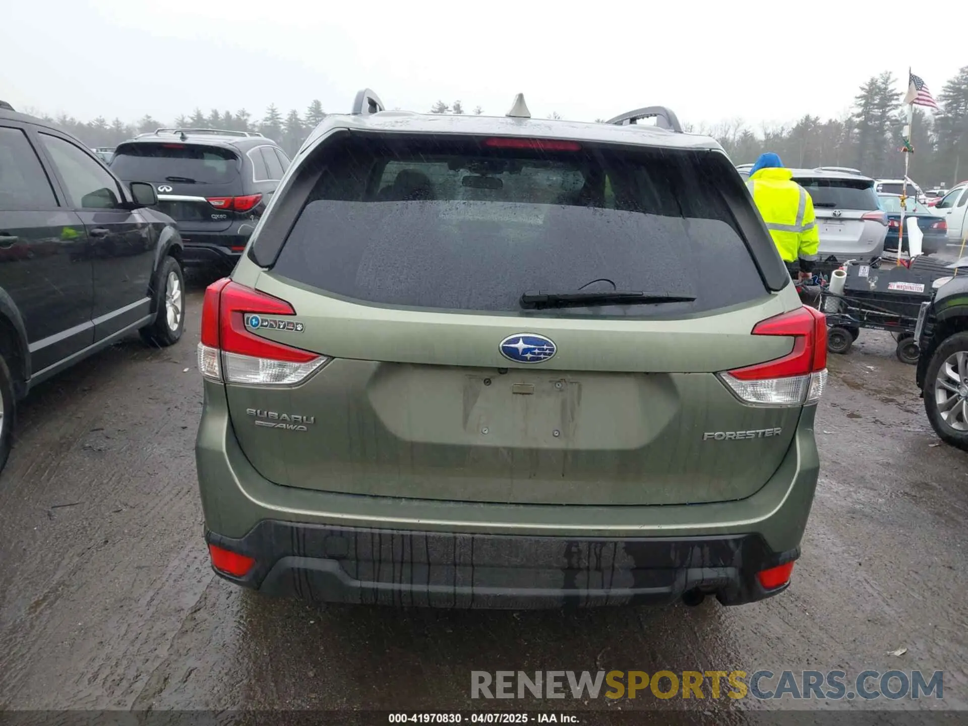 16 Photograph of a damaged car JF2SKAGC9KH488279 SUBARU FORESTER 2019