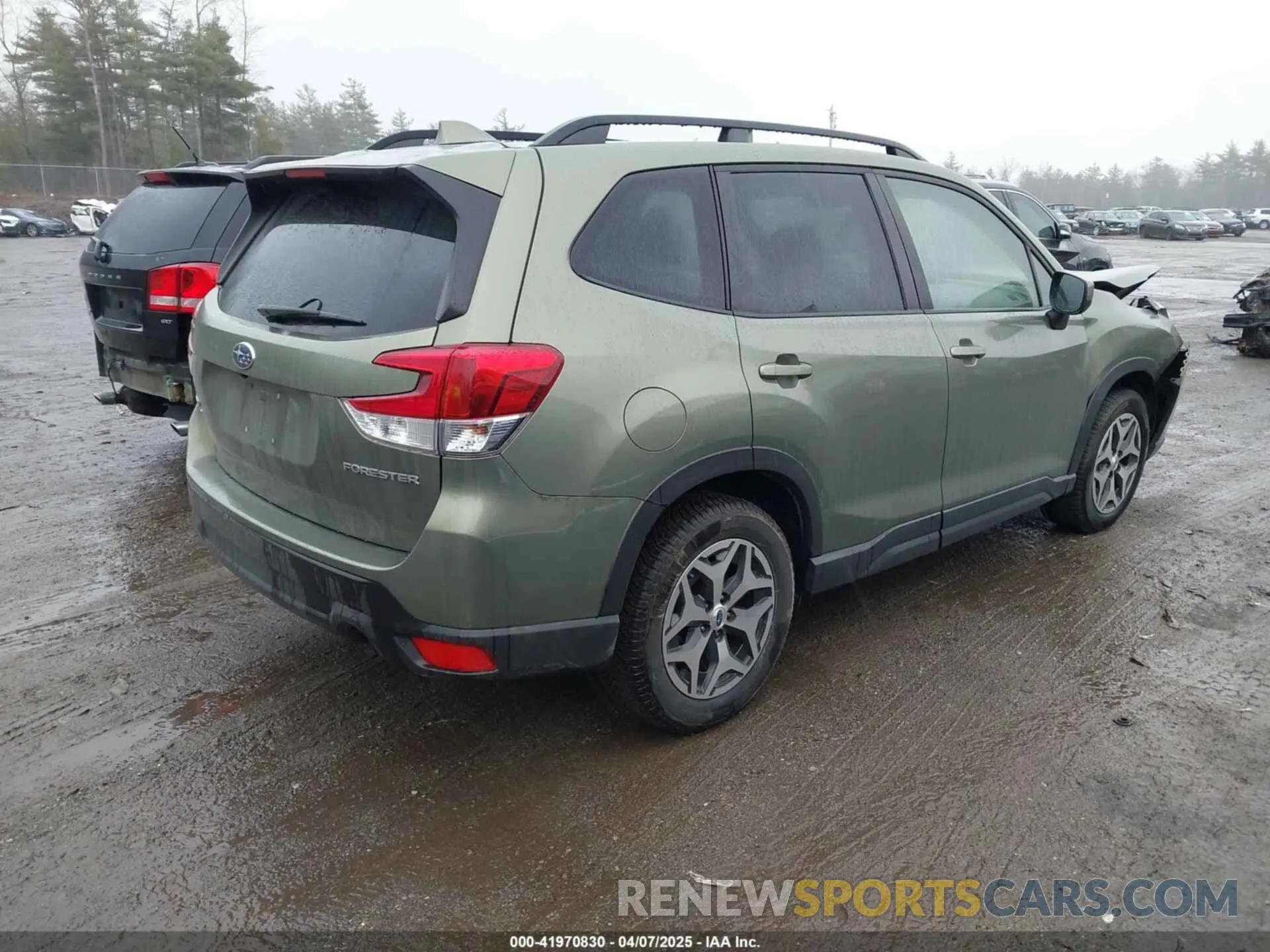 4 Photograph of a damaged car JF2SKAGC9KH488279 SUBARU FORESTER 2019