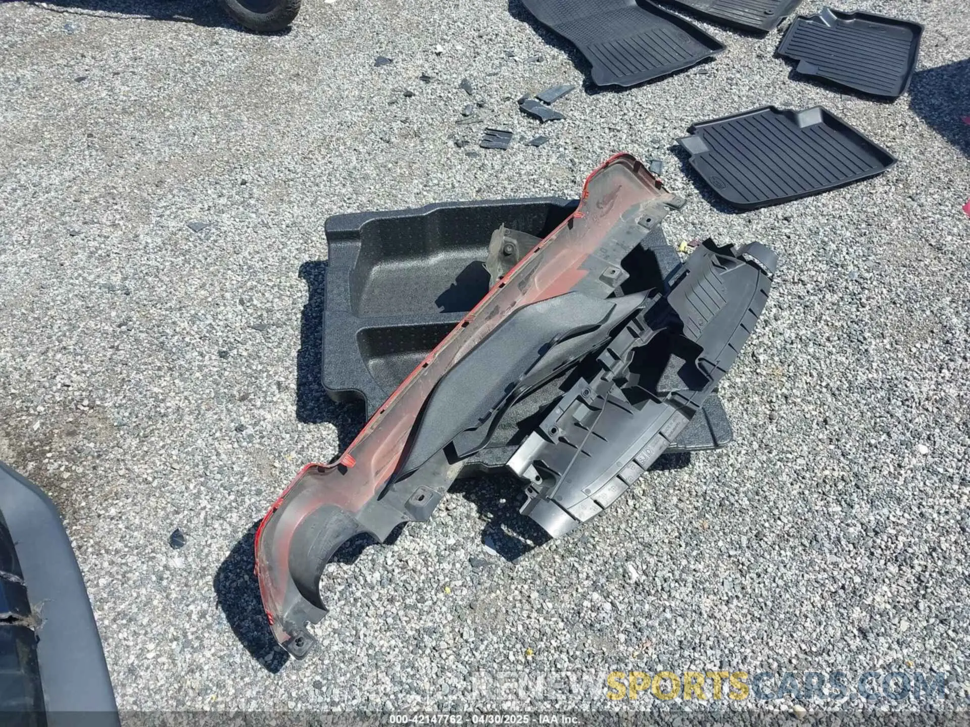 12 Photograph of a damaged car JF2SKAPC1KH418436 SUBARU FORESTER 2019