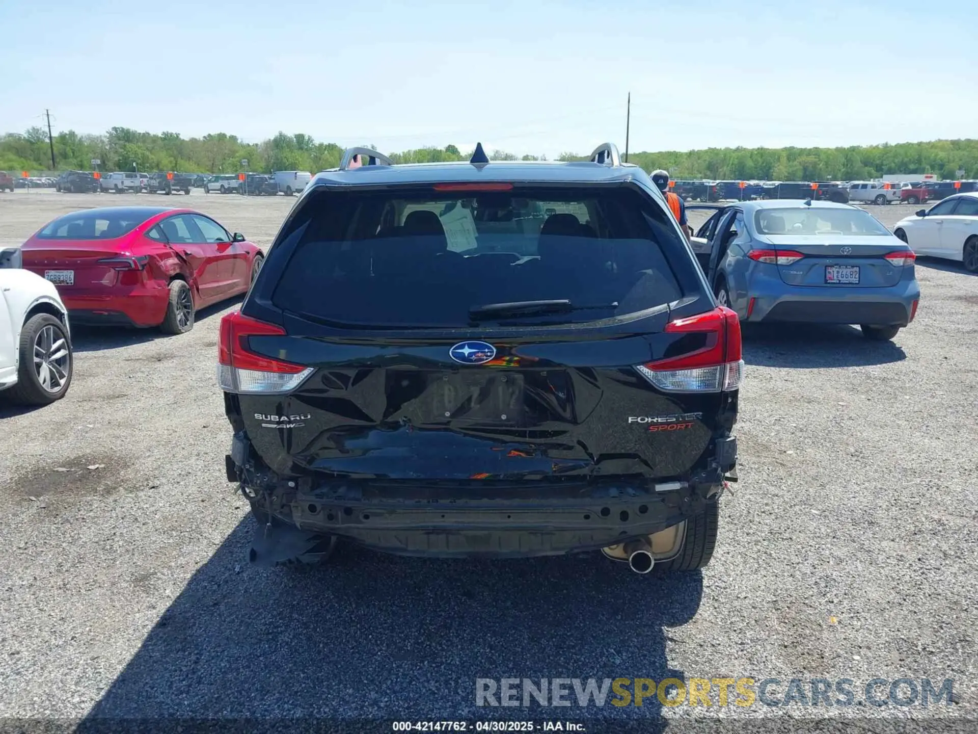 17 Photograph of a damaged car JF2SKAPC1KH418436 SUBARU FORESTER 2019