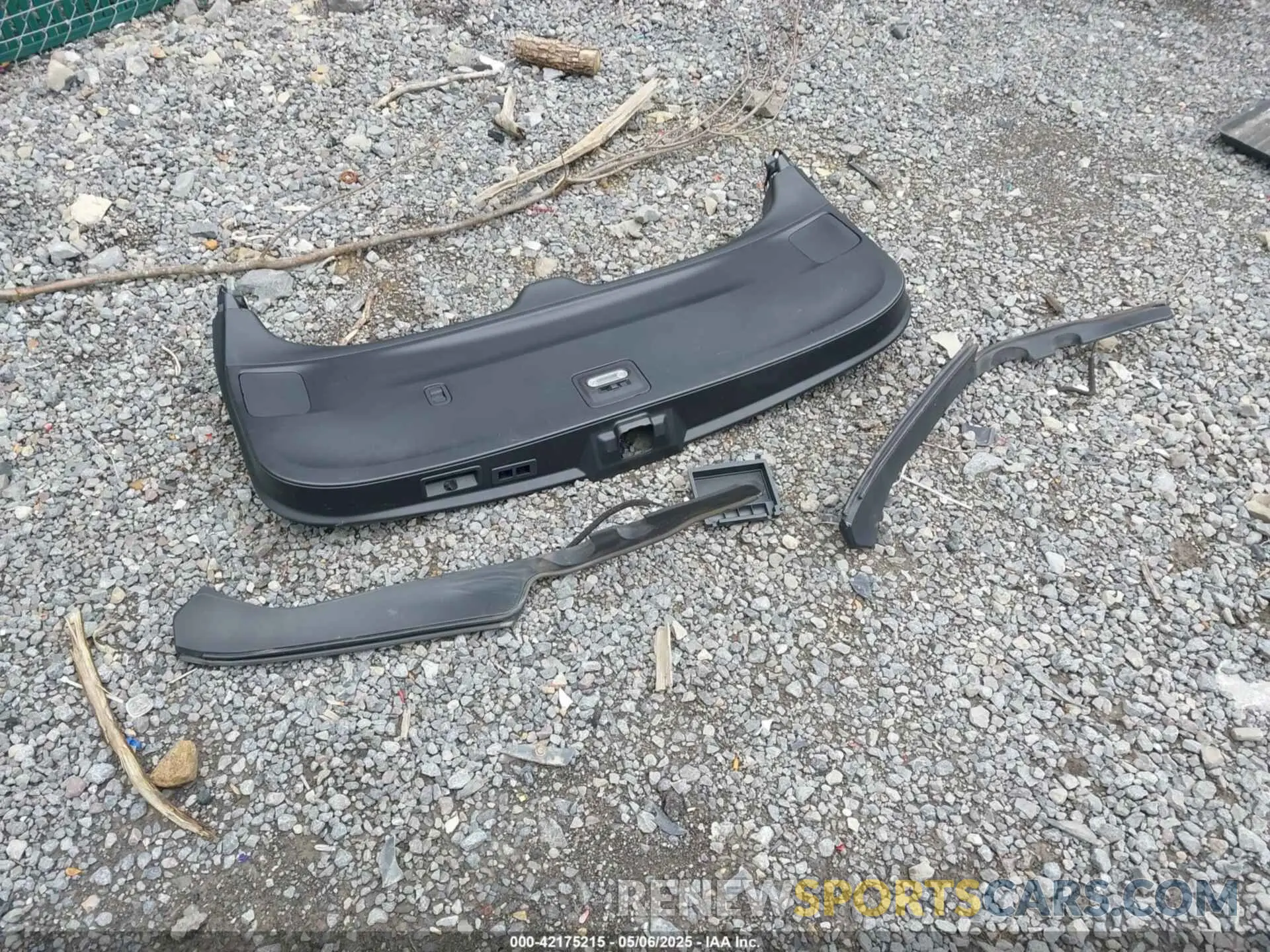 12 Photograph of a damaged car JF2SKAPC8KH476351 SUBARU FORESTER 2019