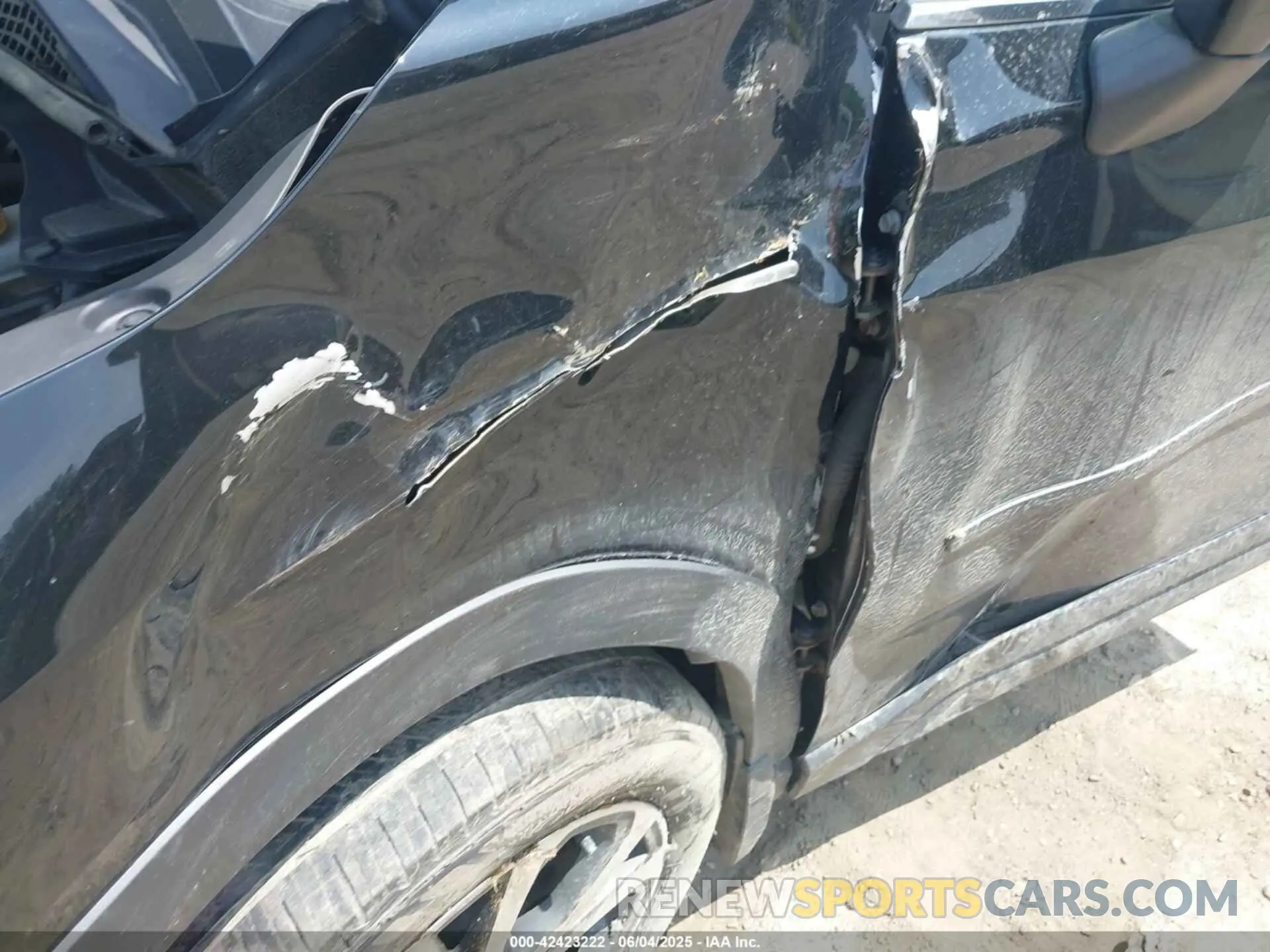 17 Photograph of a damaged car JF2SKASC2KH586867 SUBARU FORESTER 2019