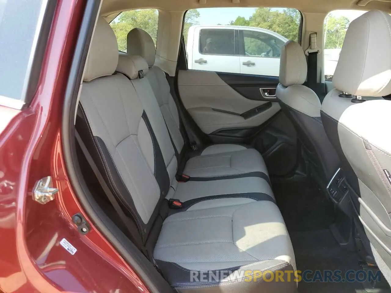 11 Photograph of a damaged car JF2SKASC4KH506808 SUBARU FORESTER 2019