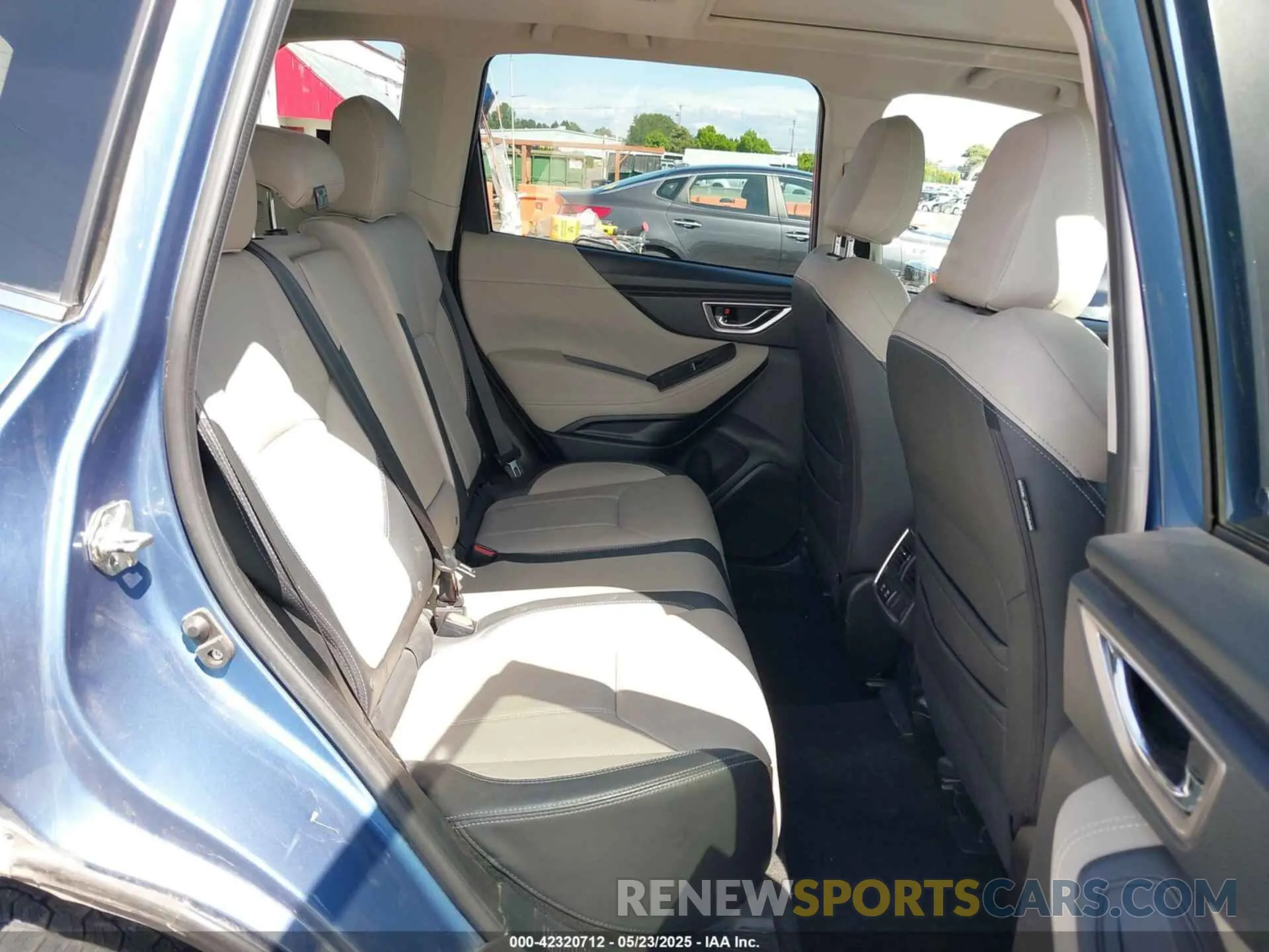 8 Photograph of a damaged car JF2SKASC5KH560361 SUBARU FORESTER 2019