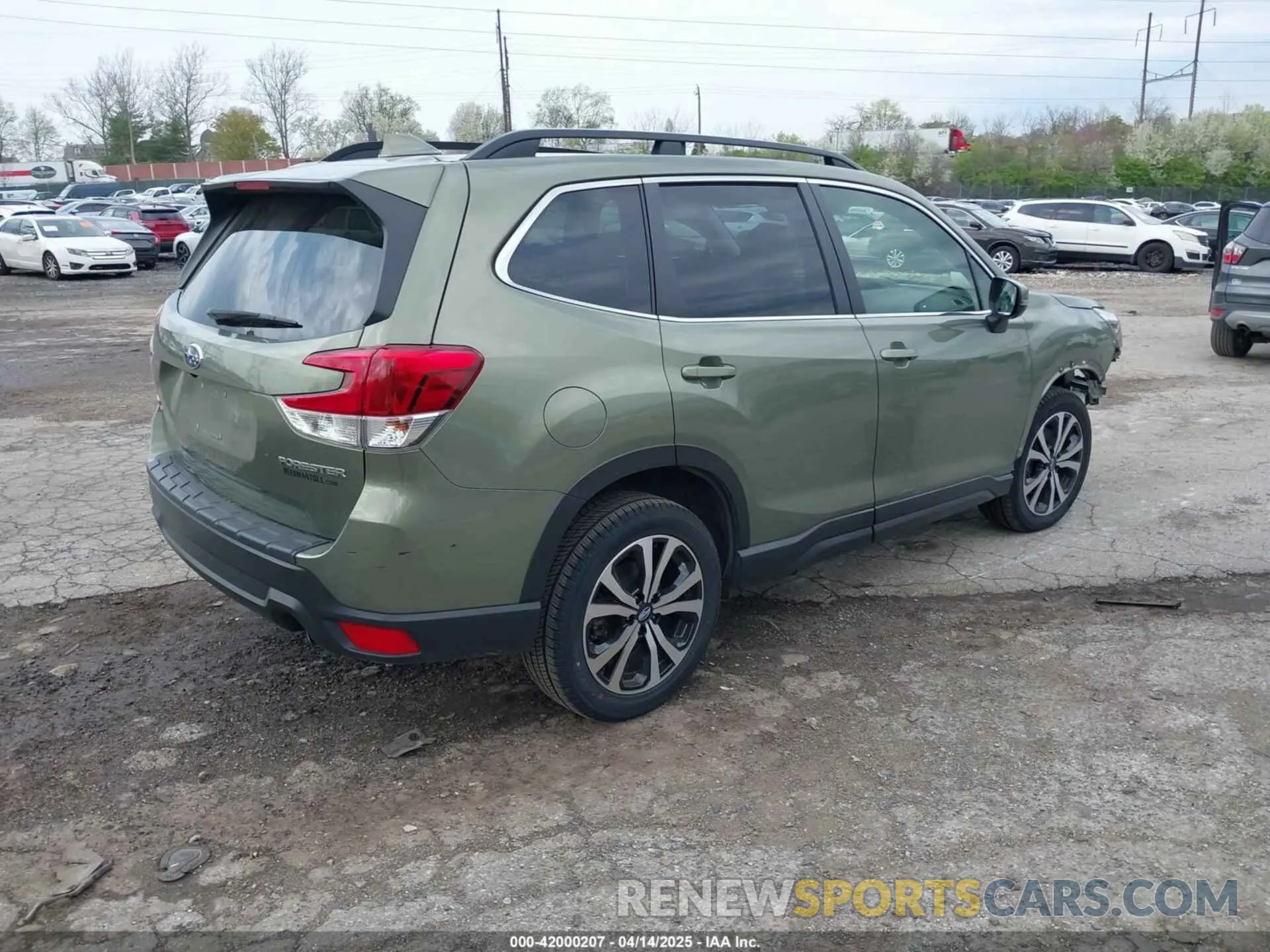 4 Photograph of a damaged car JF2SKASC6KH431965 SUBARU FORESTER 2019