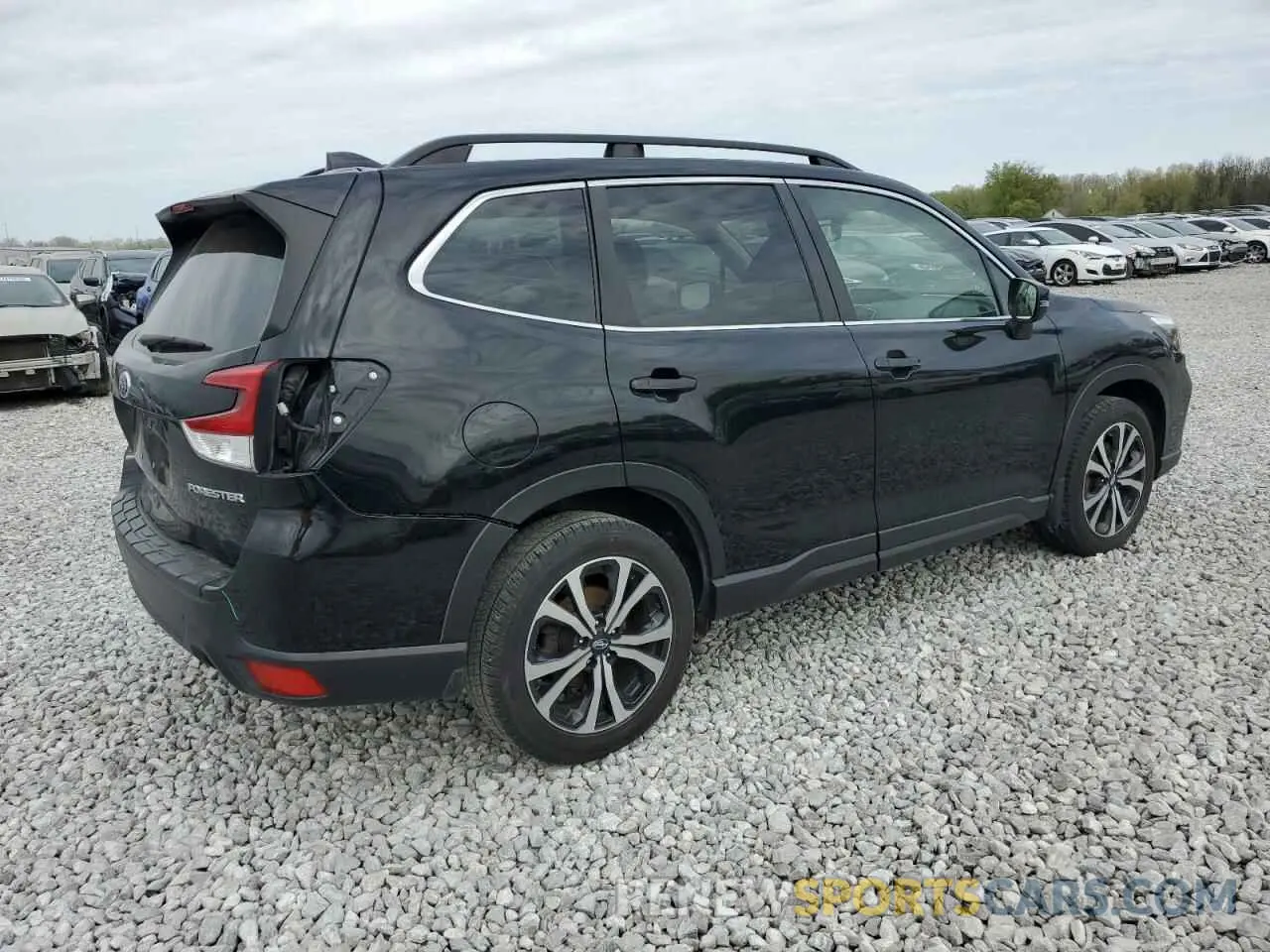 3 Photograph of a damaged car JF2SKASC8KH520985 SUBARU FORESTER 2019
