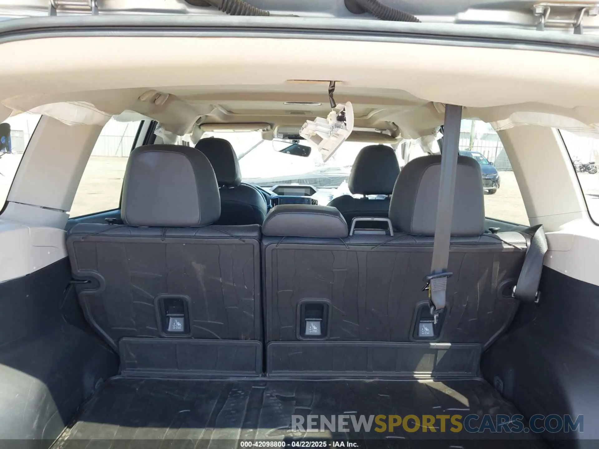 18 Photograph of a damaged car JF2SKAUC2KH418188 SUBARU FORESTER 2019