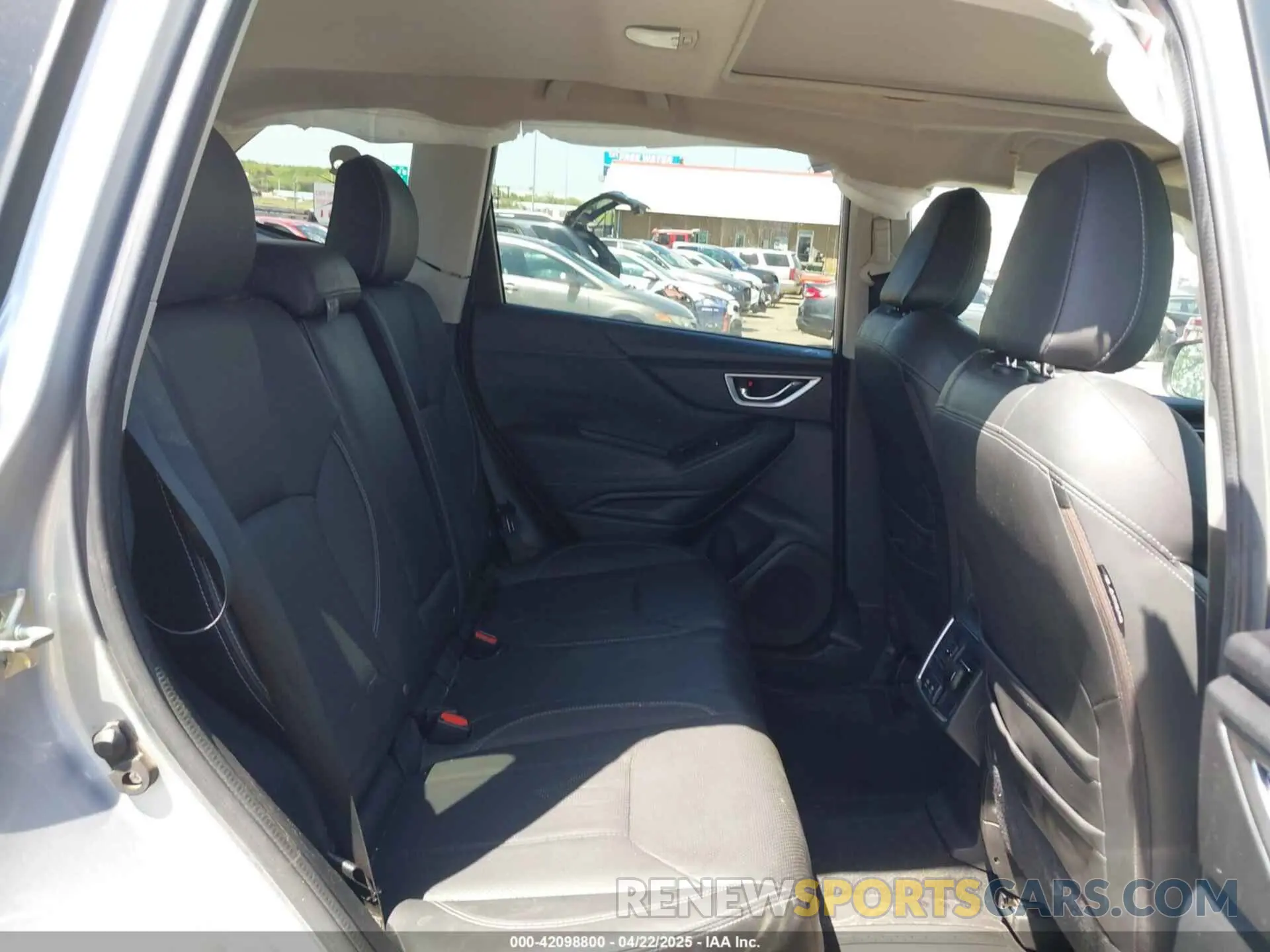 8 Photograph of a damaged car JF2SKAUC2KH418188 SUBARU FORESTER 2019