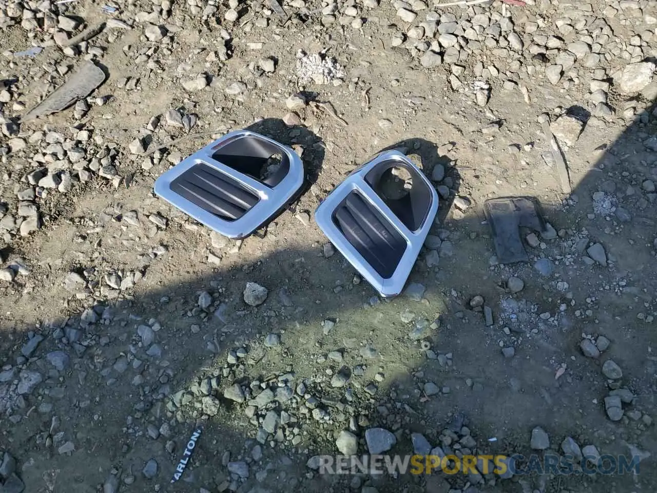 13 Photograph of a damaged car JF2SKAUC2KH432883 SUBARU FORESTER 2019