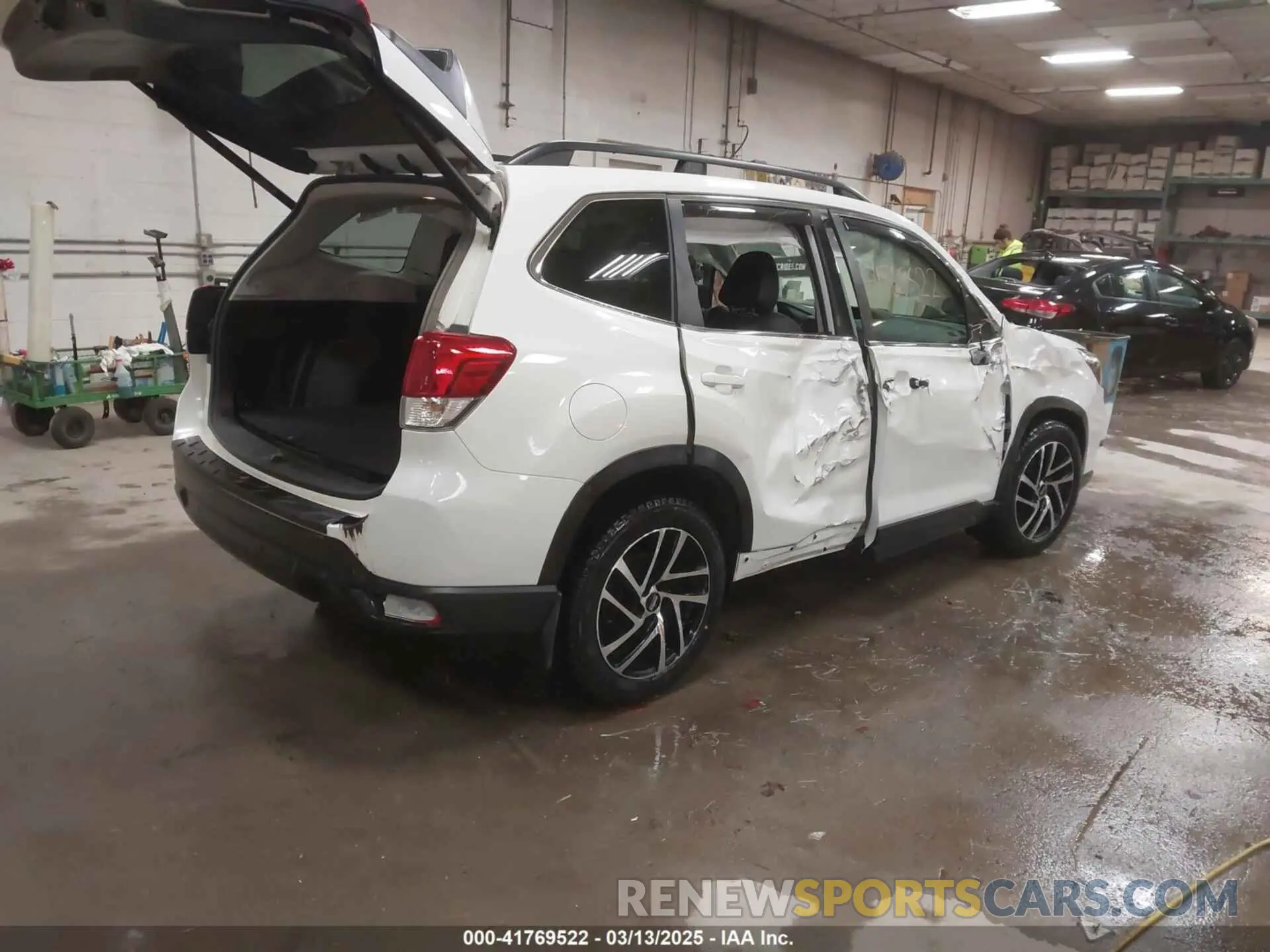 4 Photograph of a damaged car JF2SKAUC3KH526772 SUBARU FORESTER 2019