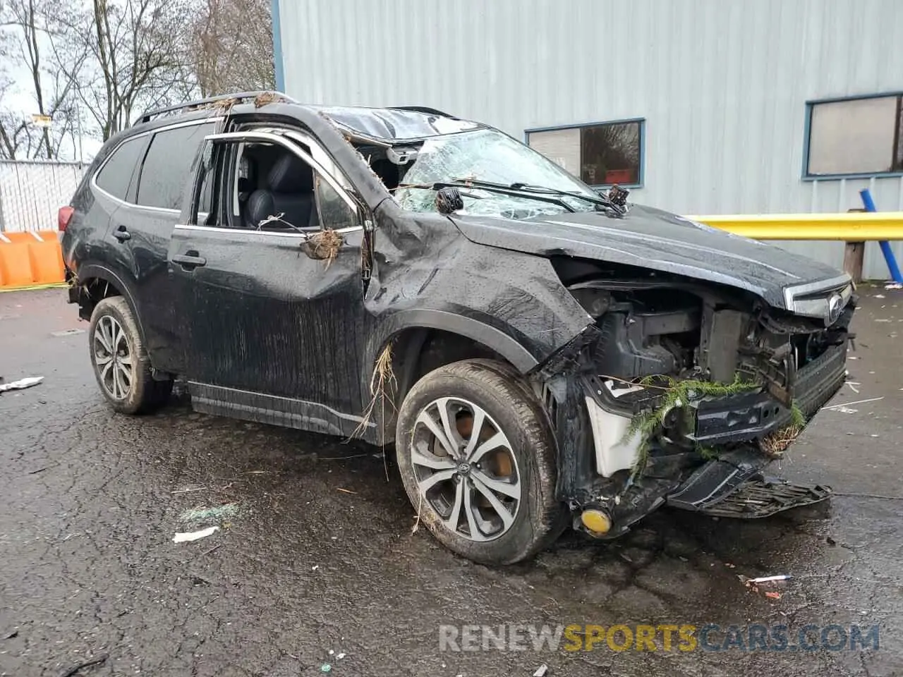 4 Photograph of a damaged car JF2SKAUC3KH549968 SUBARU FORESTER 2019