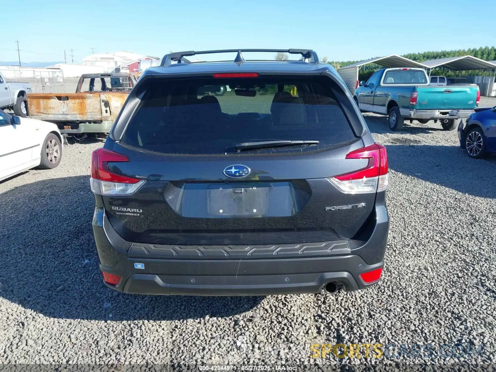 16 Photograph of a damaged car JF2SKAUC9KH551899 SUBARU FORESTER 2019