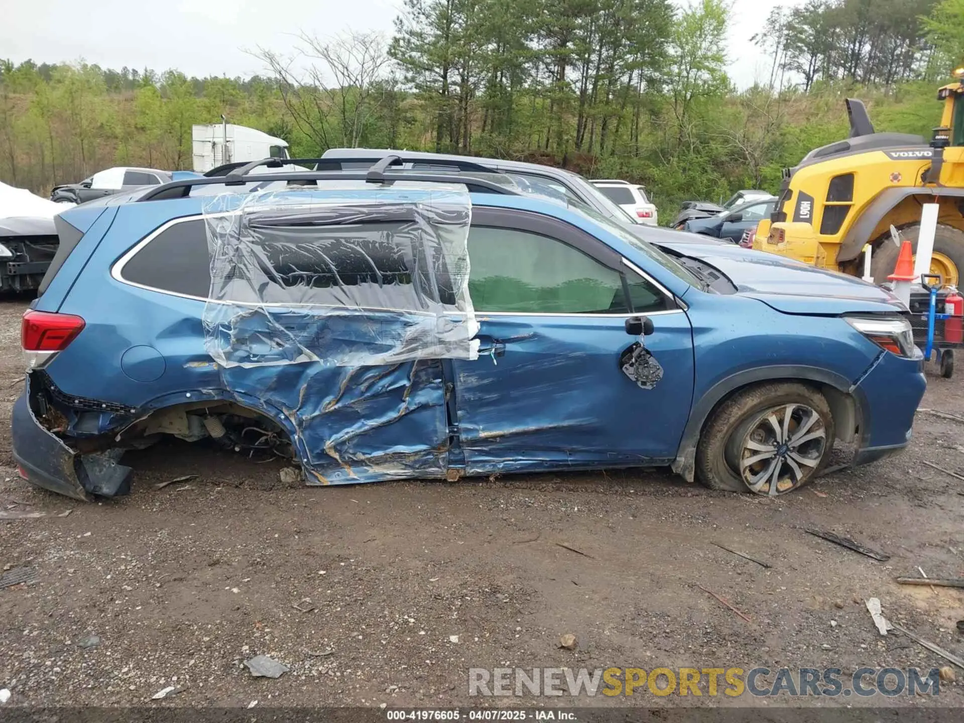 14 Photograph of a damaged car JF2SKAUCXKH513338 SUBARU FORESTER 2019