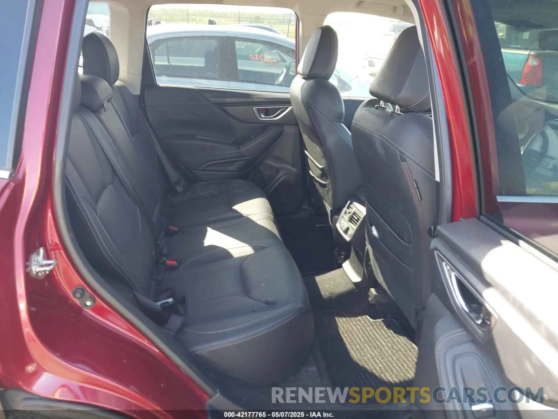 8 Photograph of a damaged car JF2SKAWC1KH437506 SUBARU FORESTER 2019