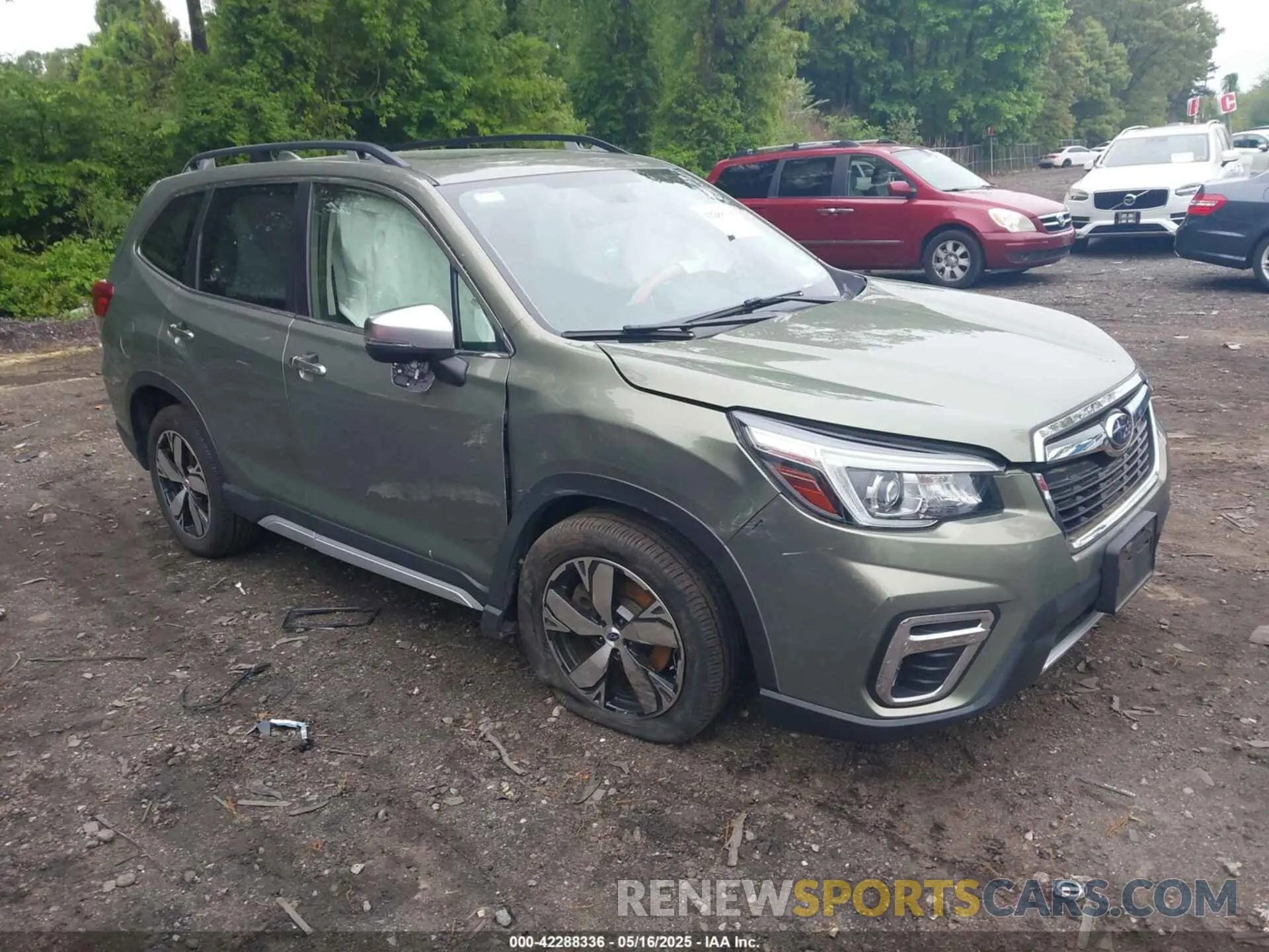 1 Photograph of a damaged car JF2SKAWC3KH494144 SUBARU FORESTER 2019