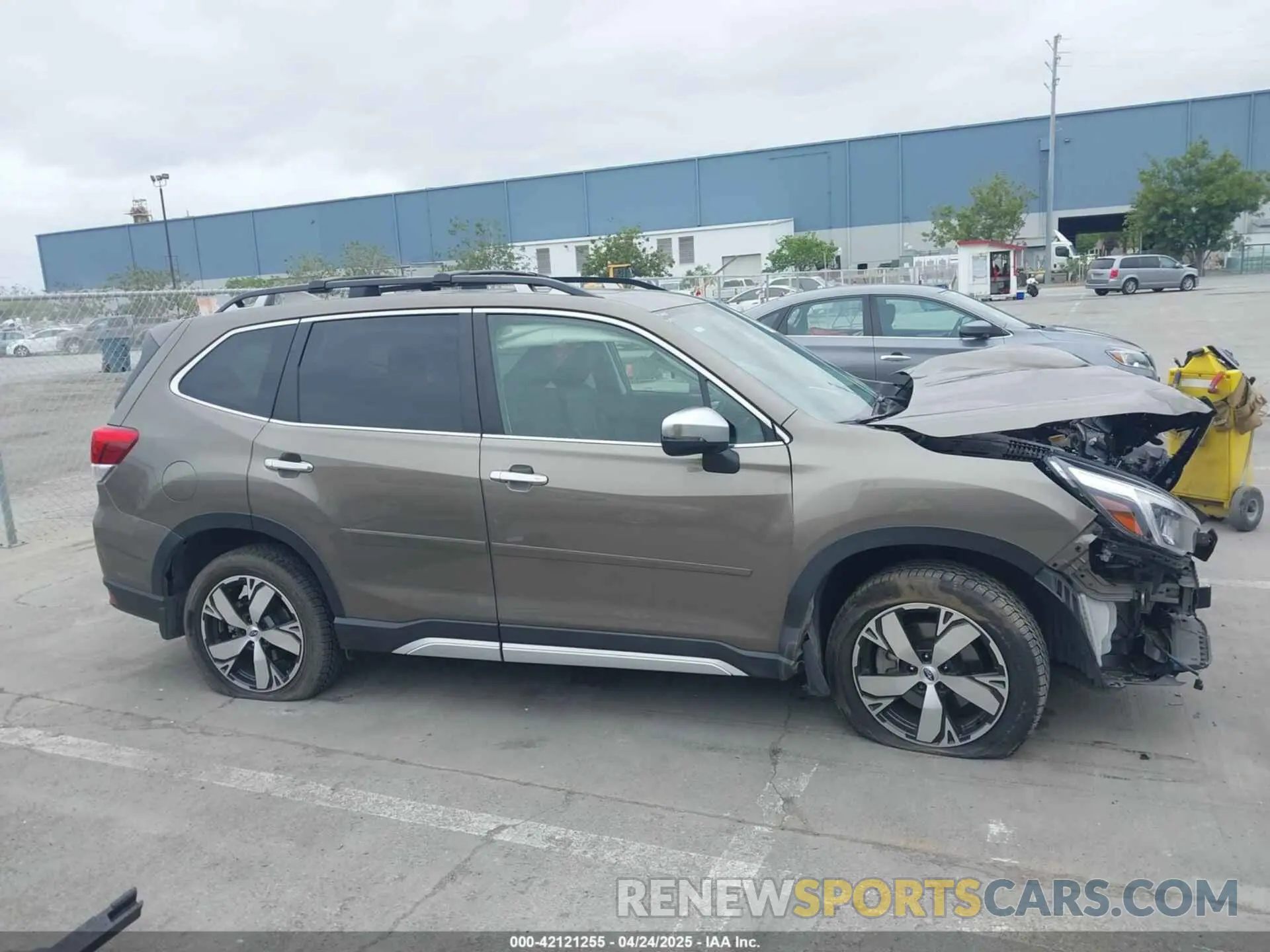 13 Photograph of a damaged car JF2SKAWC6KH495515 SUBARU FORESTER 2019