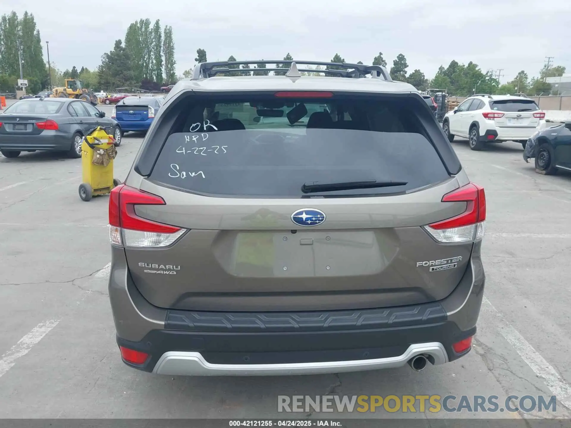 16 Photograph of a damaged car JF2SKAWC6KH495515 SUBARU FORESTER 2019