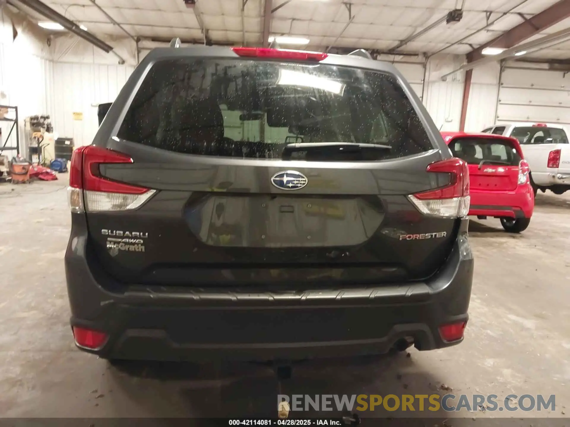 17 Photograph of a damaged car JF2SKADC4LH511649 SUBARU FORESTER 2020