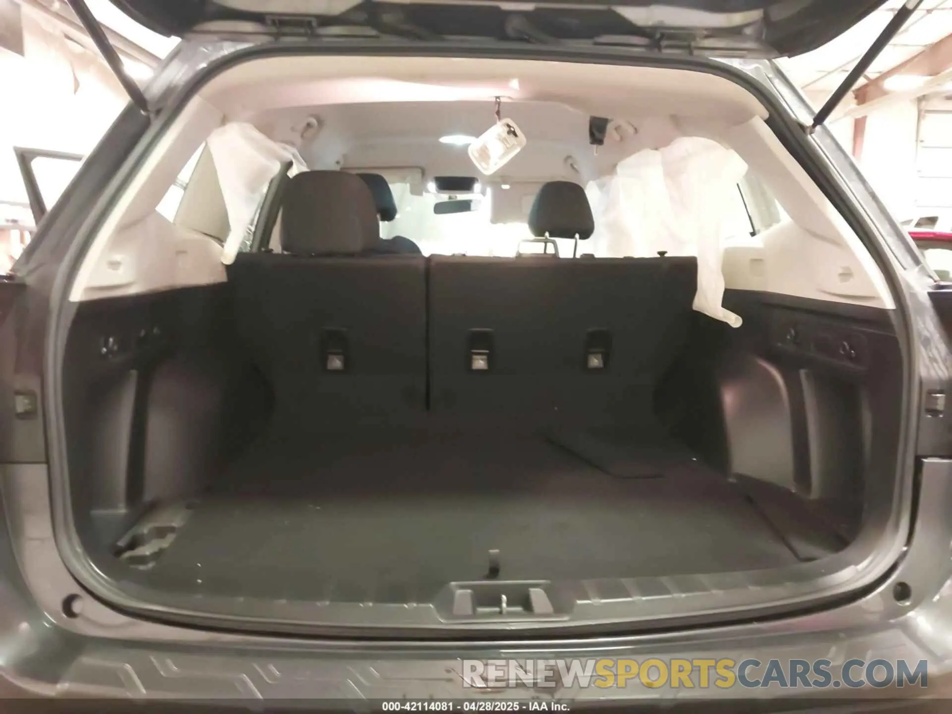 21 Photograph of a damaged car JF2SKADC4LH511649 SUBARU FORESTER 2020