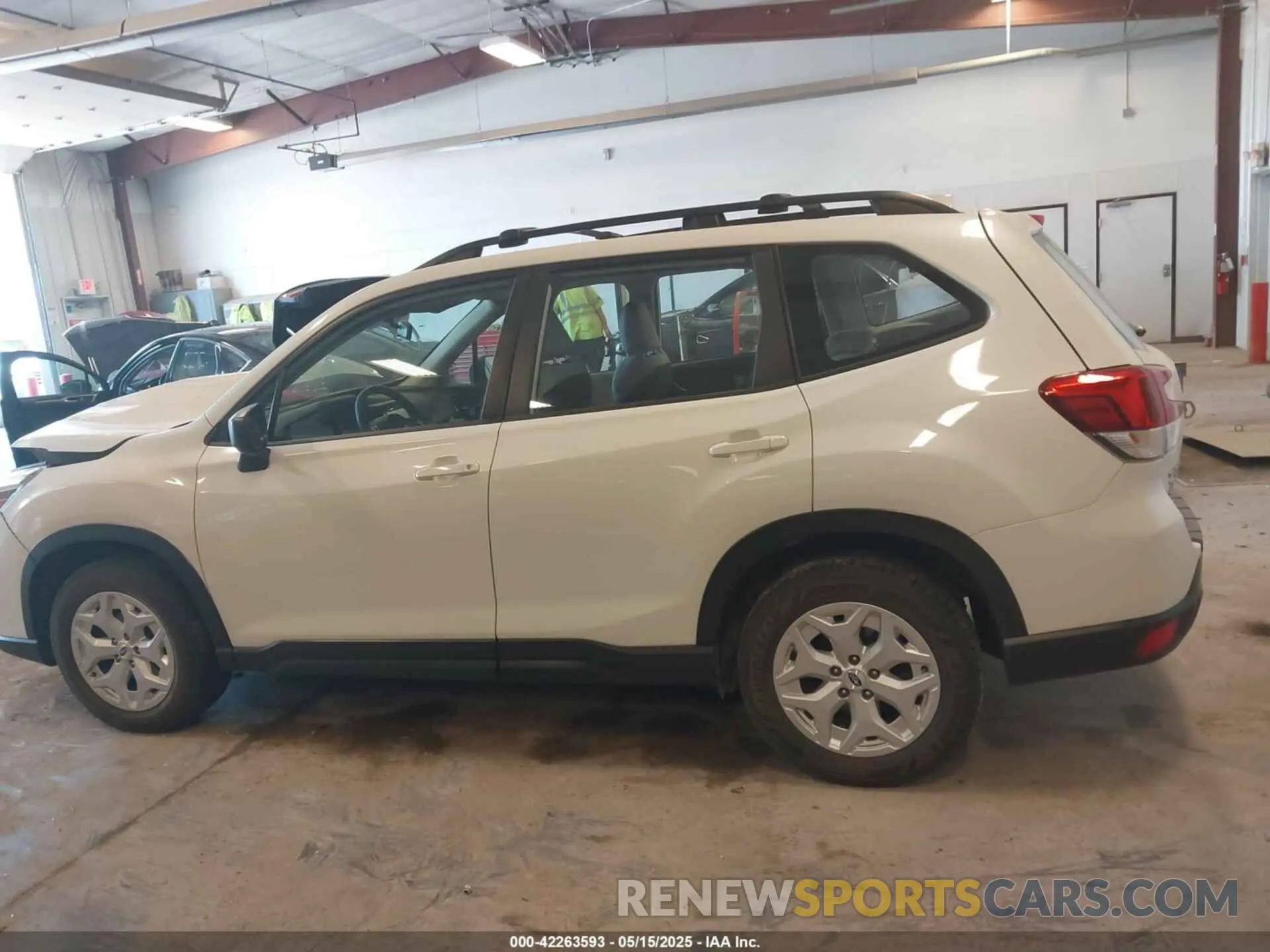 14 Photograph of a damaged car JF2SKADC5LH441045 SUBARU FORESTER 2020